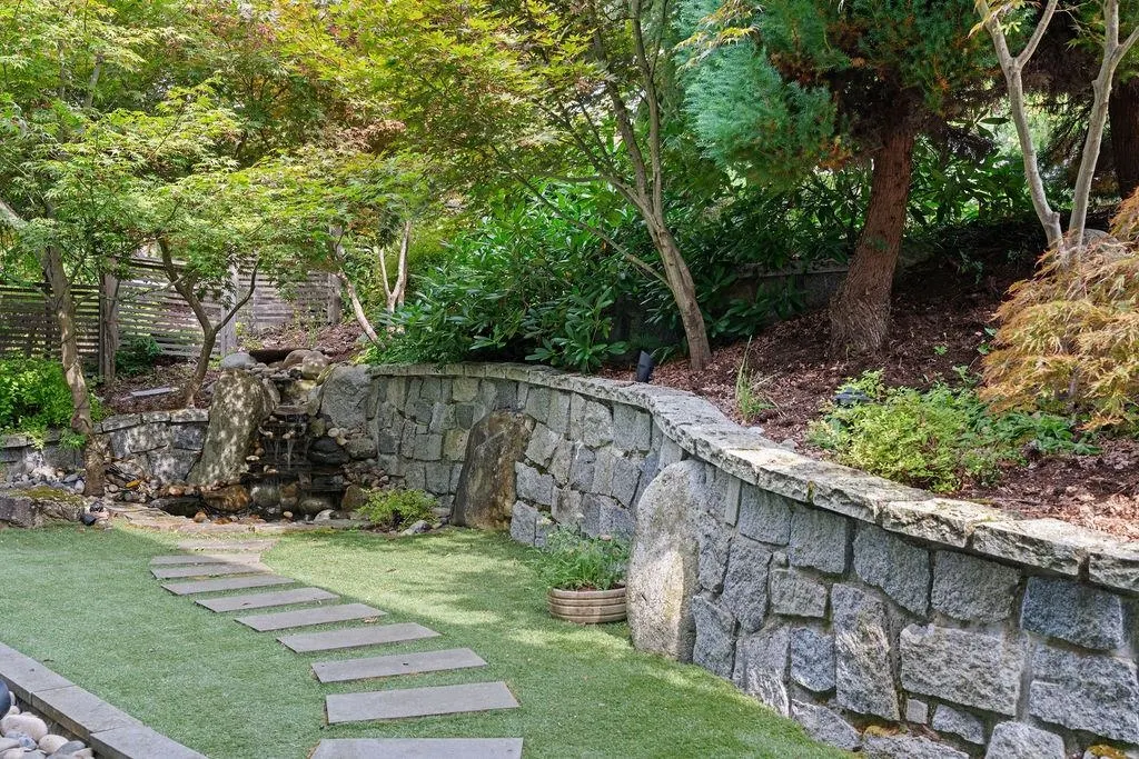 727 Crystal Court