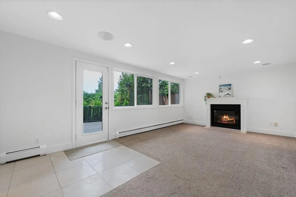 727 Crystal Court