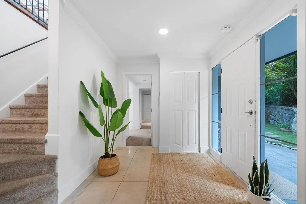 727 Crystal Court