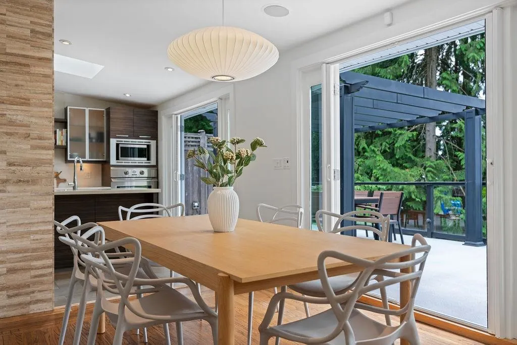 727 Crystal Court