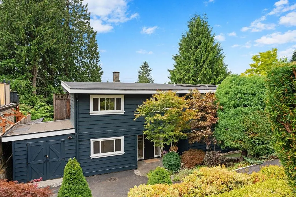 727 Crystal Court