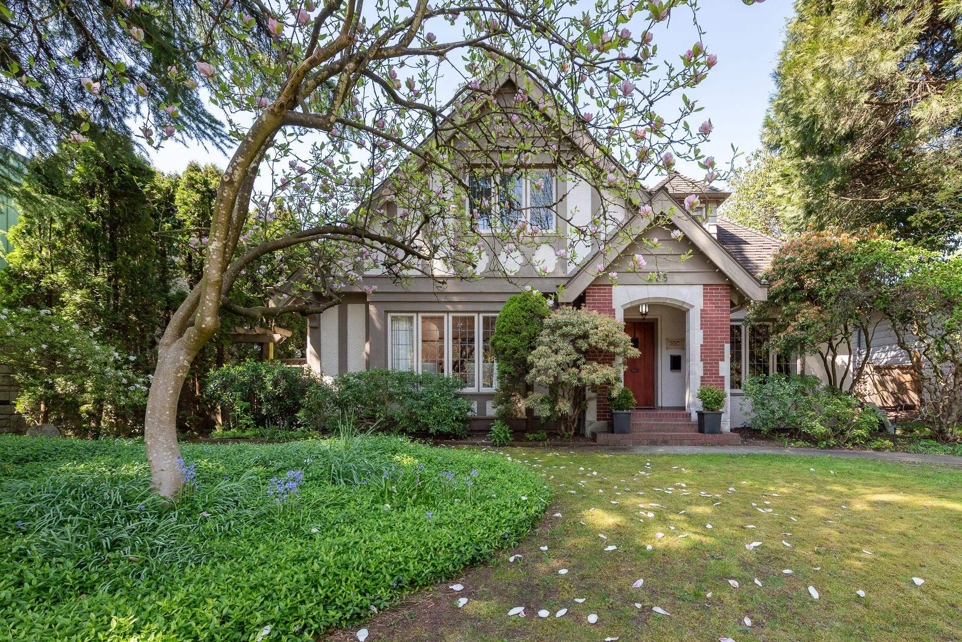 505 Queens Avenue