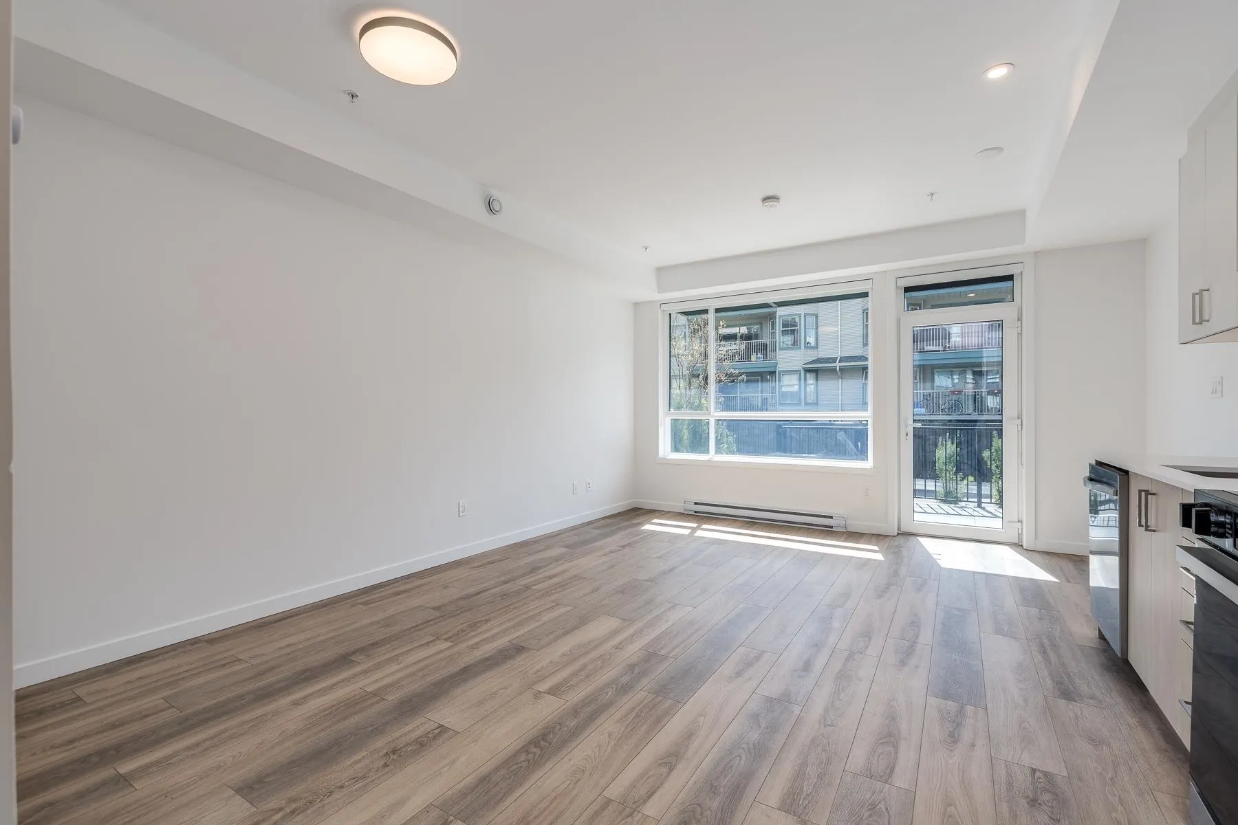 E103 13858 108 Avenue