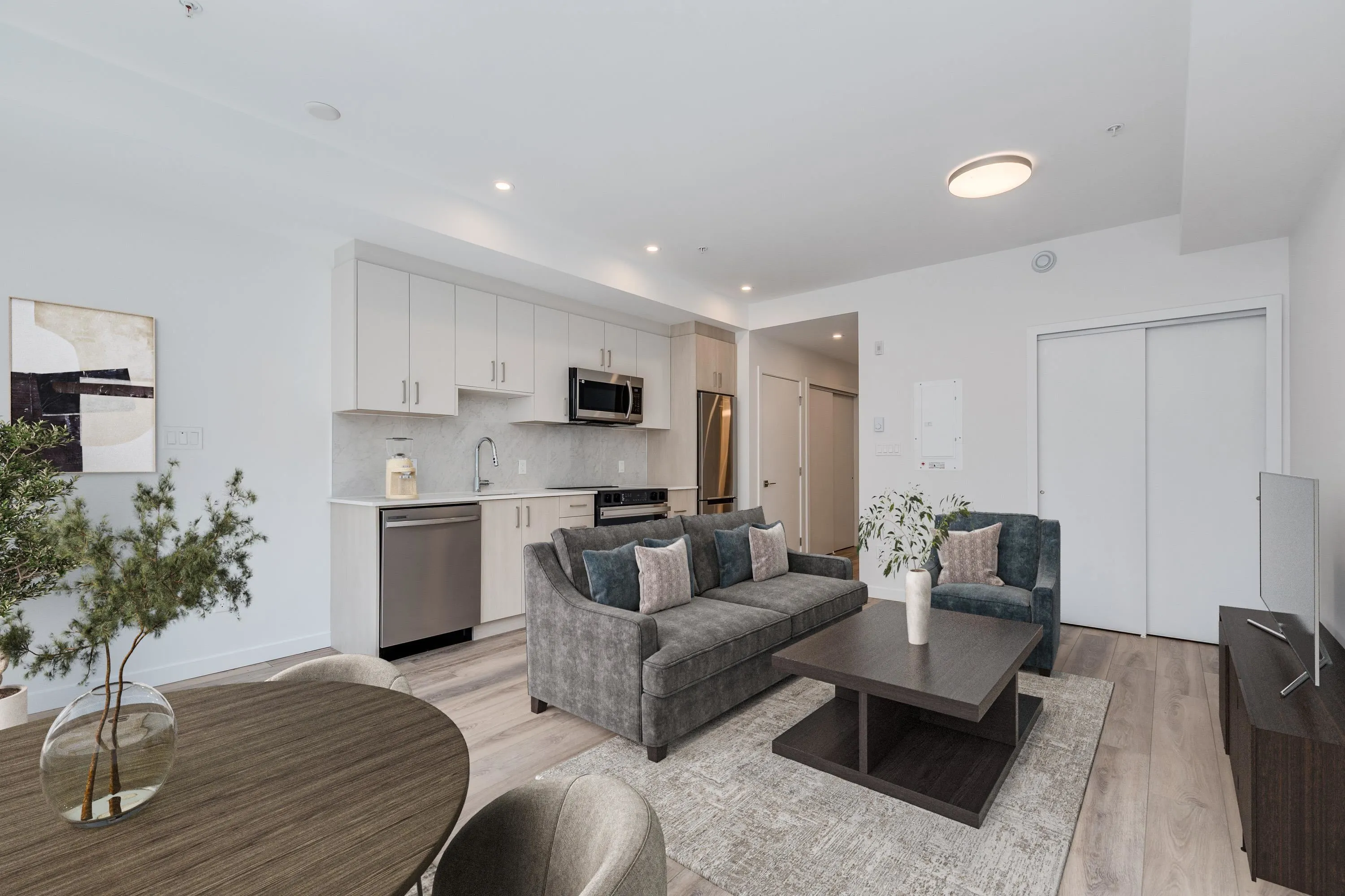 E103 13858 108 Avenue