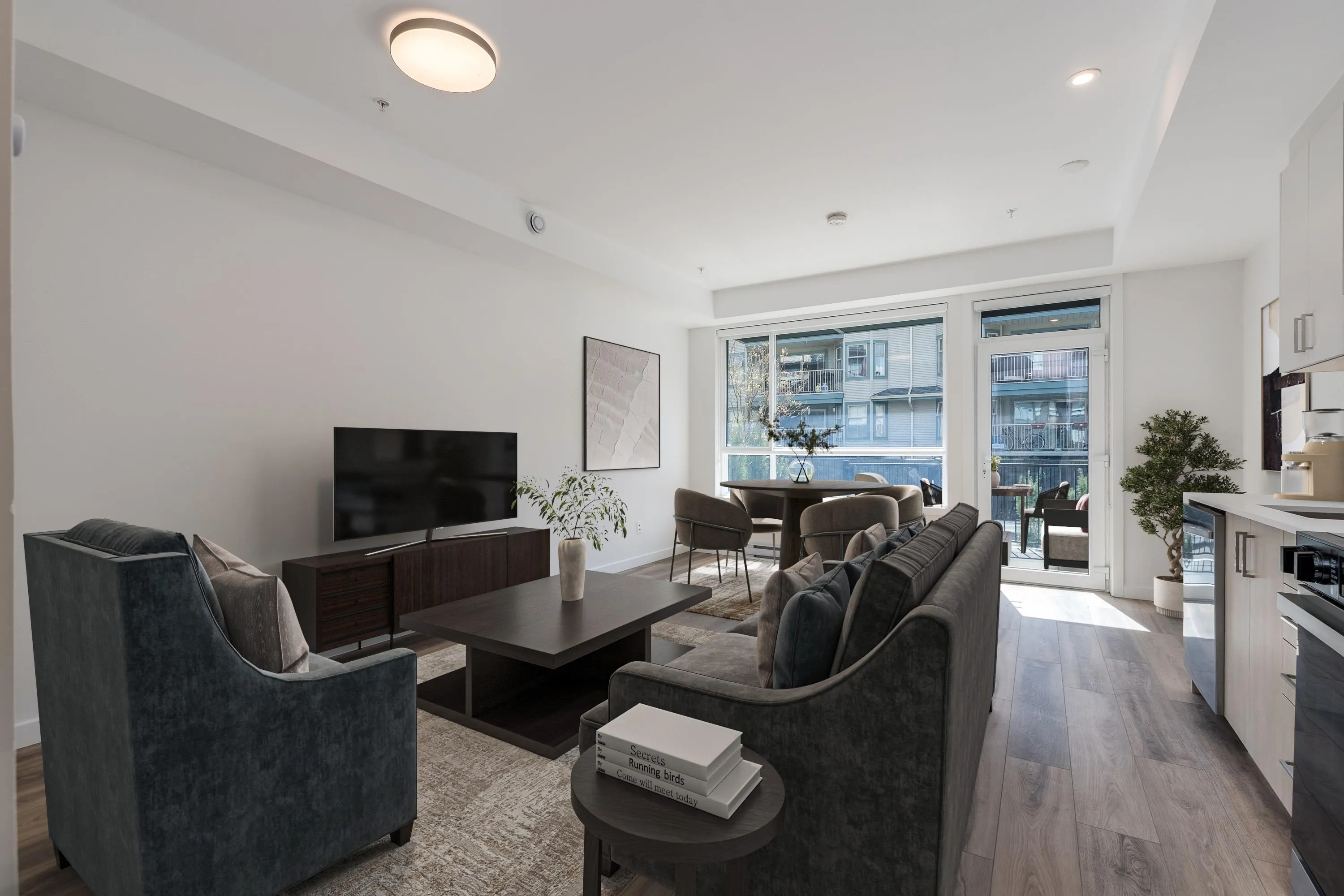 E103 13858 108 Avenue