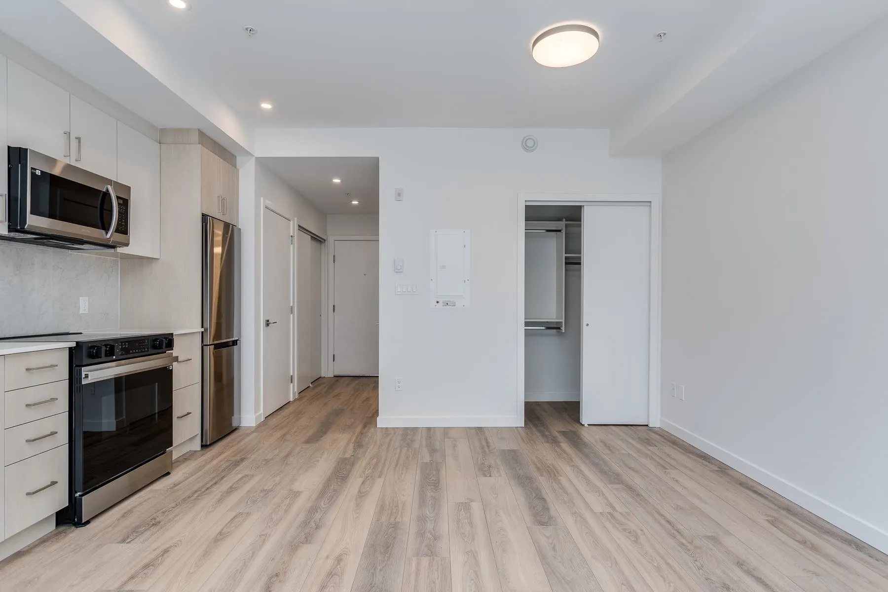 E103 13858 108 Avenue