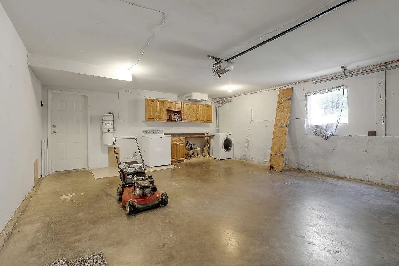 3697 Old Clayburn Road