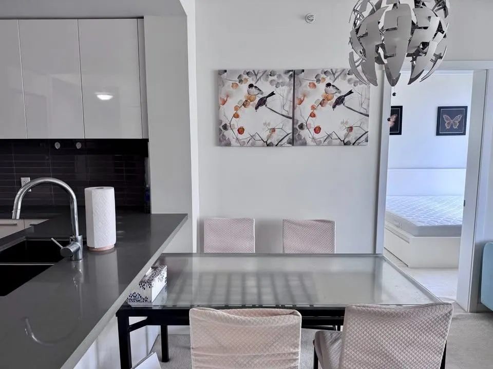 1808 4880 Bennett Street