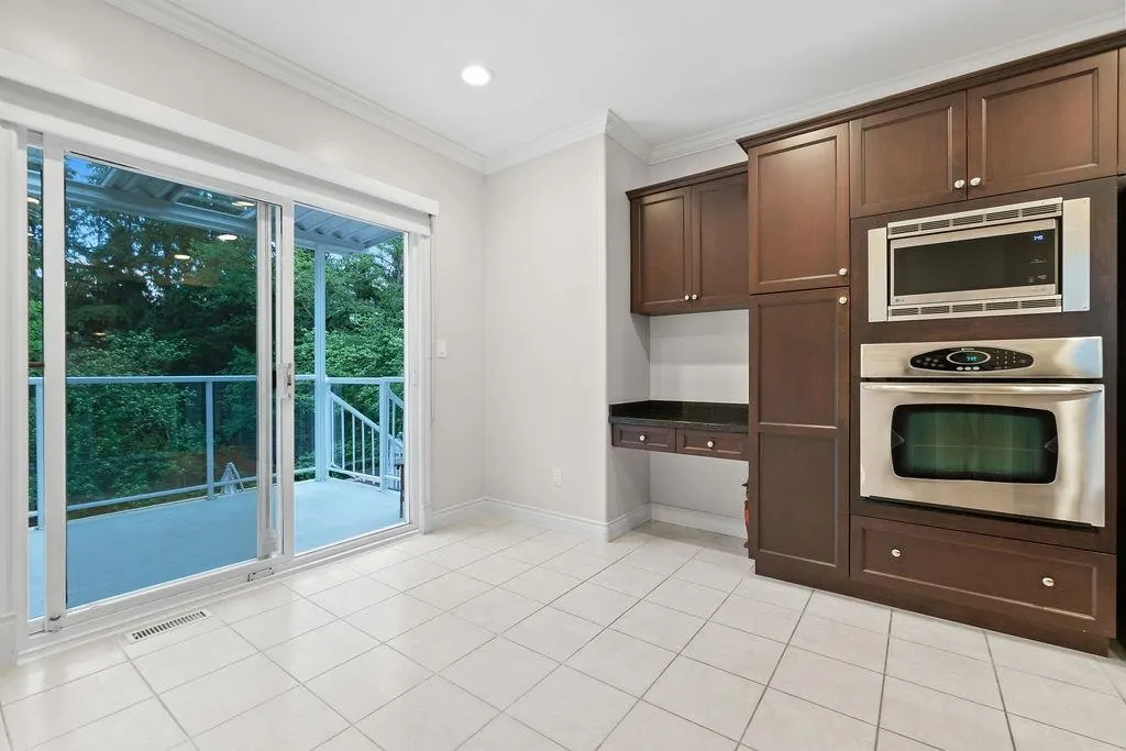 3998 Phyllis Road