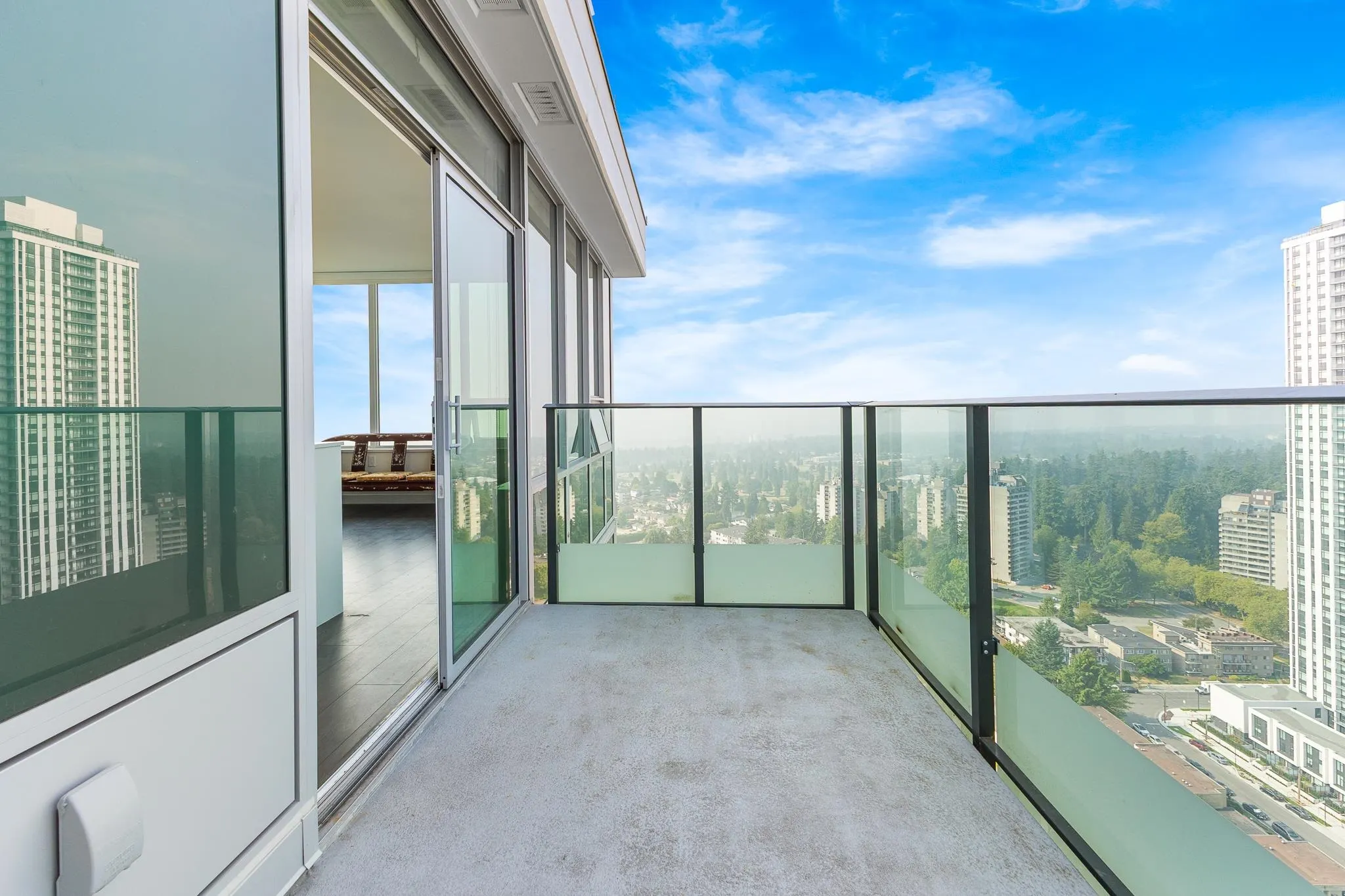 3007 6463 Silver Avenue