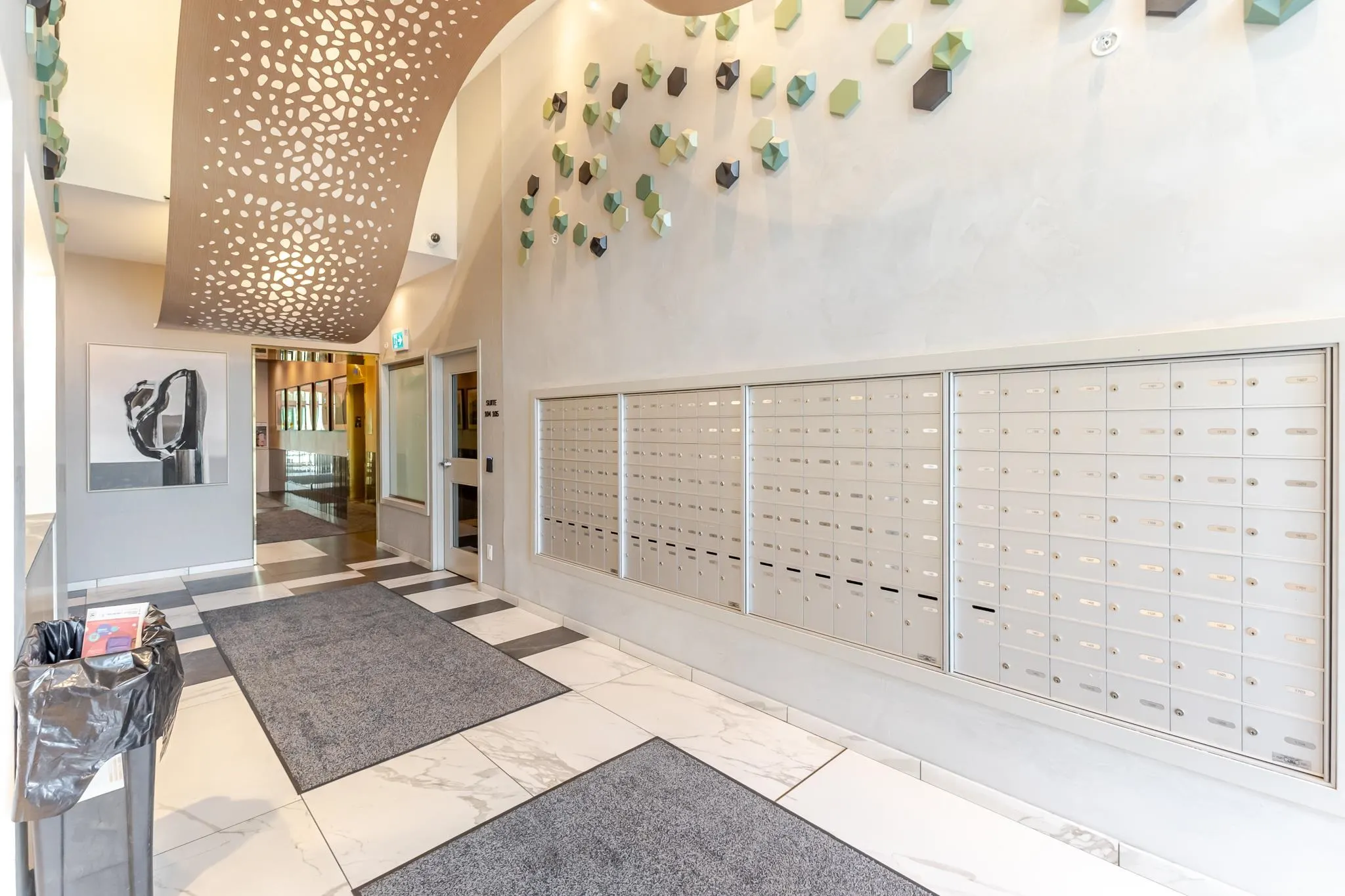 3007 6463 Silver Avenue