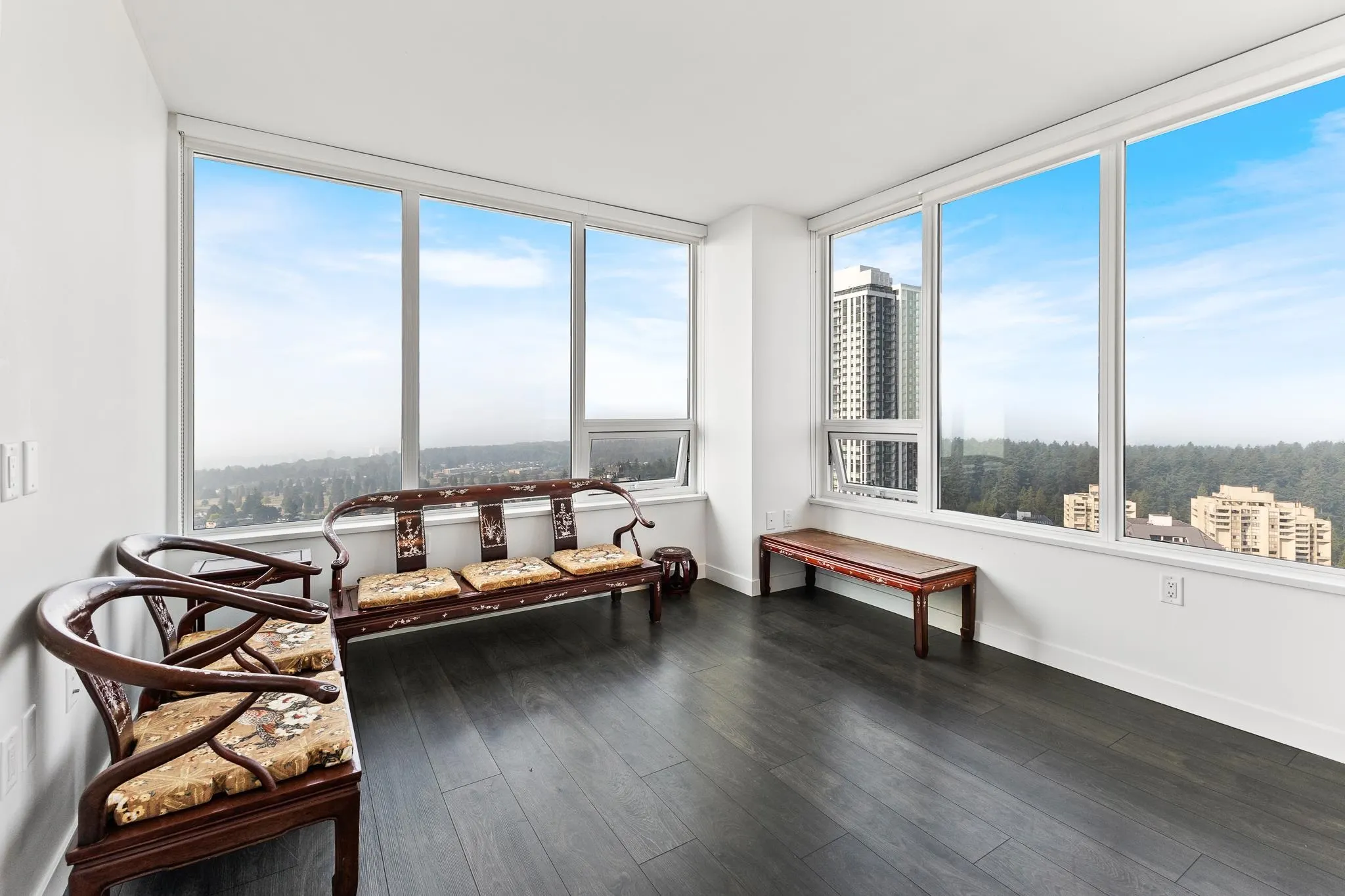 3007 6463 Silver Avenue