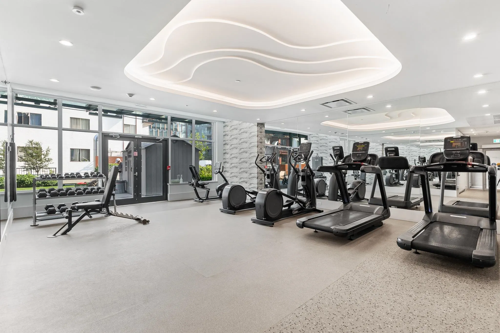 3007 6463 Silver Avenue