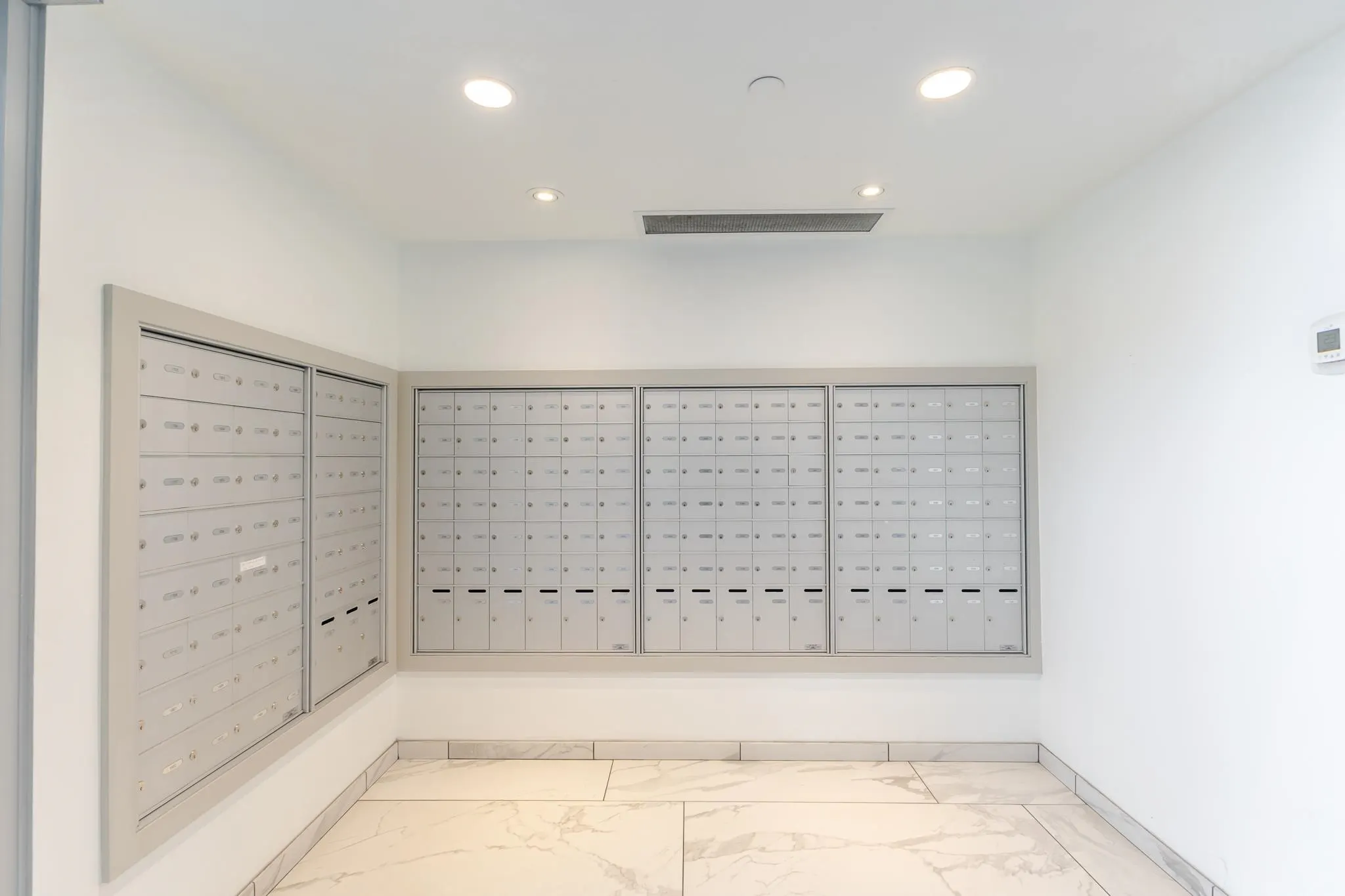 3007 6463 Silver Avenue