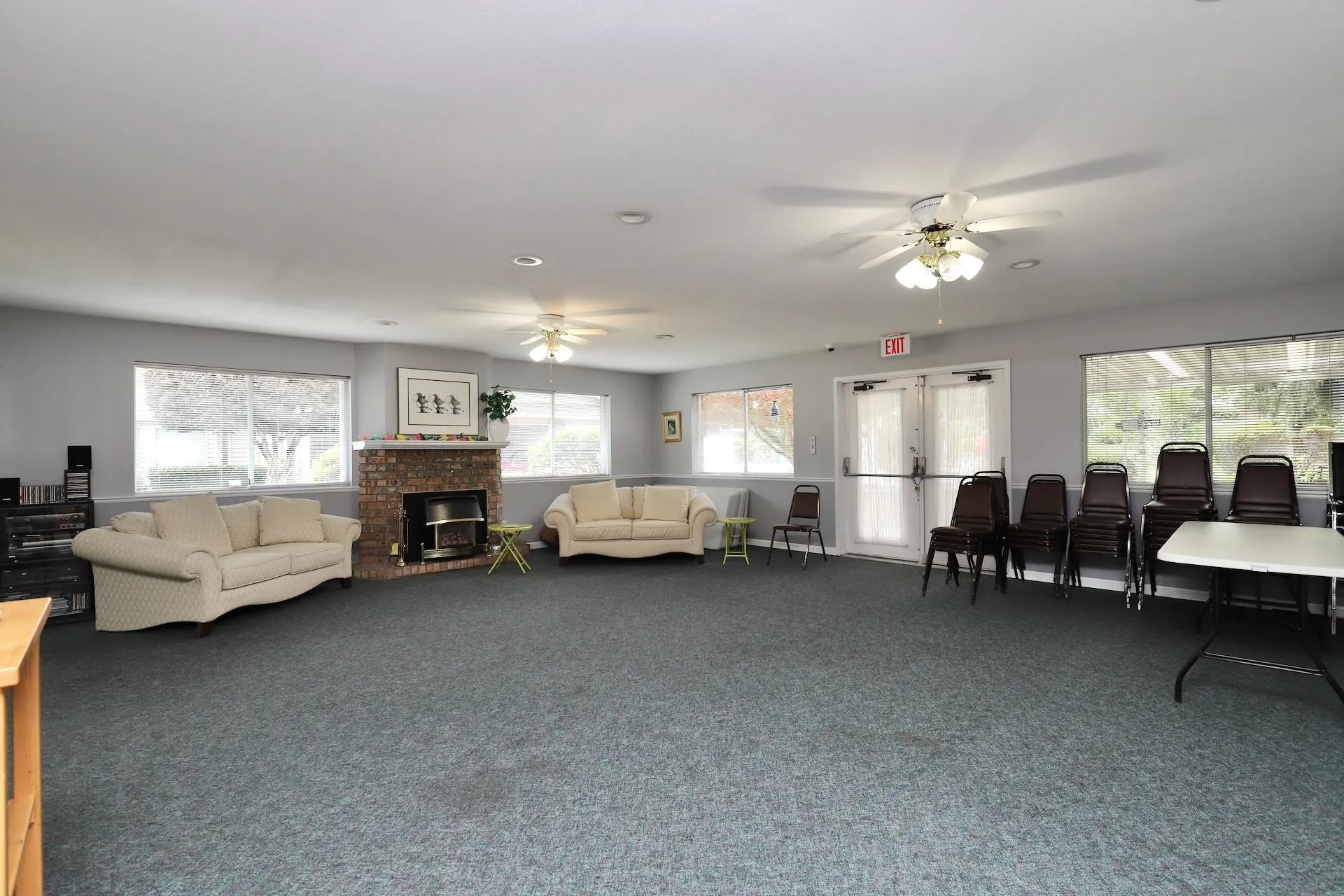8 22308 124 Avenue