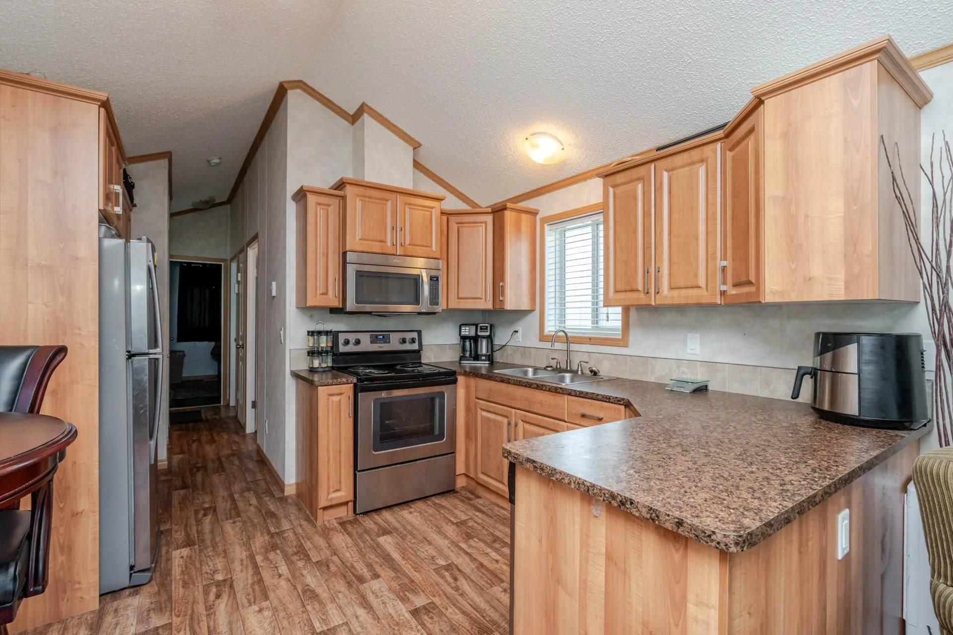9 24330 Fraser Highway