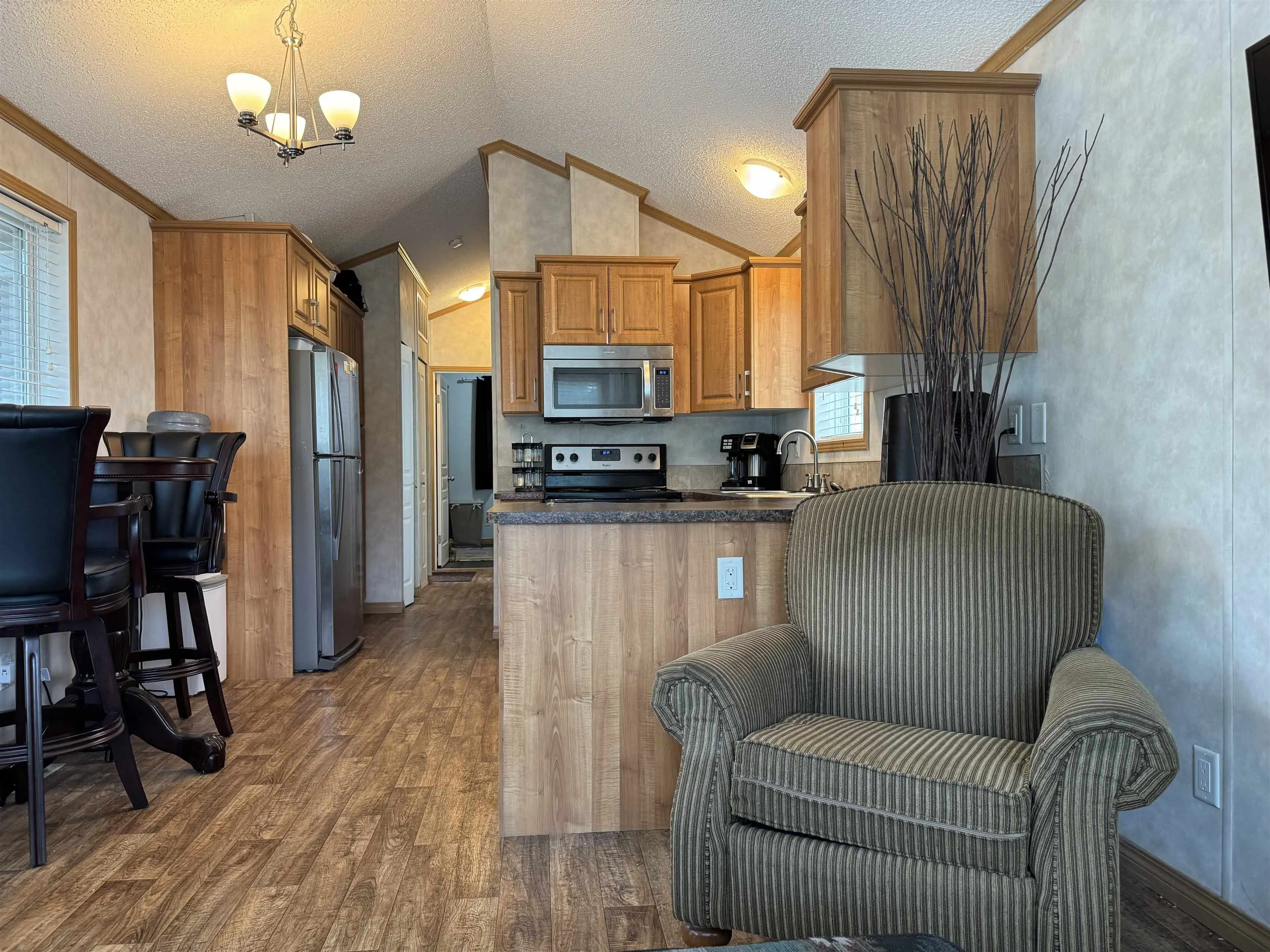 9 24330 Fraser Highway