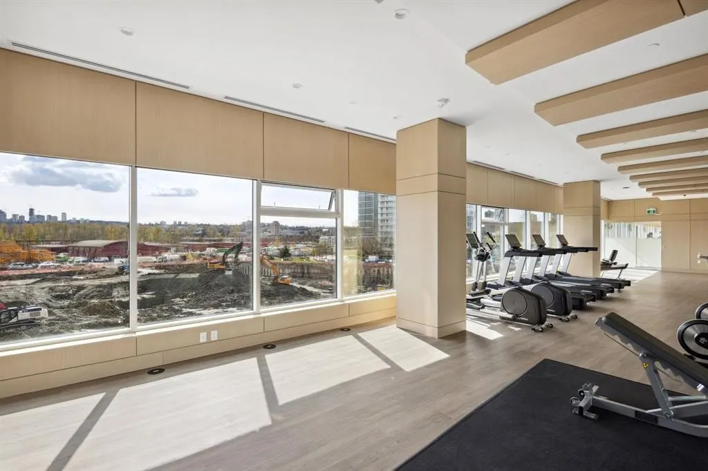 3403 4880 Lougheed Highway