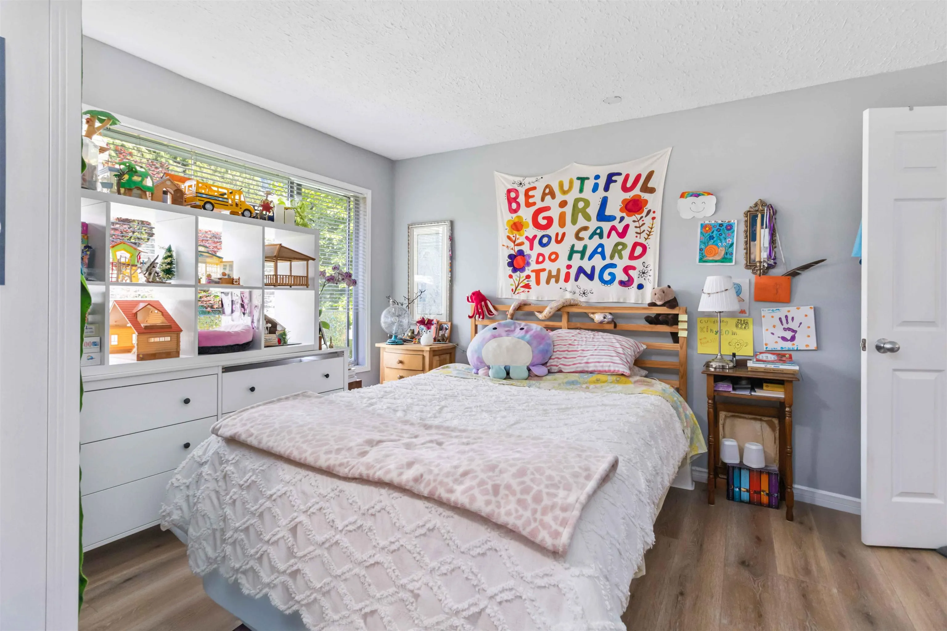 10087 Mountainview Road