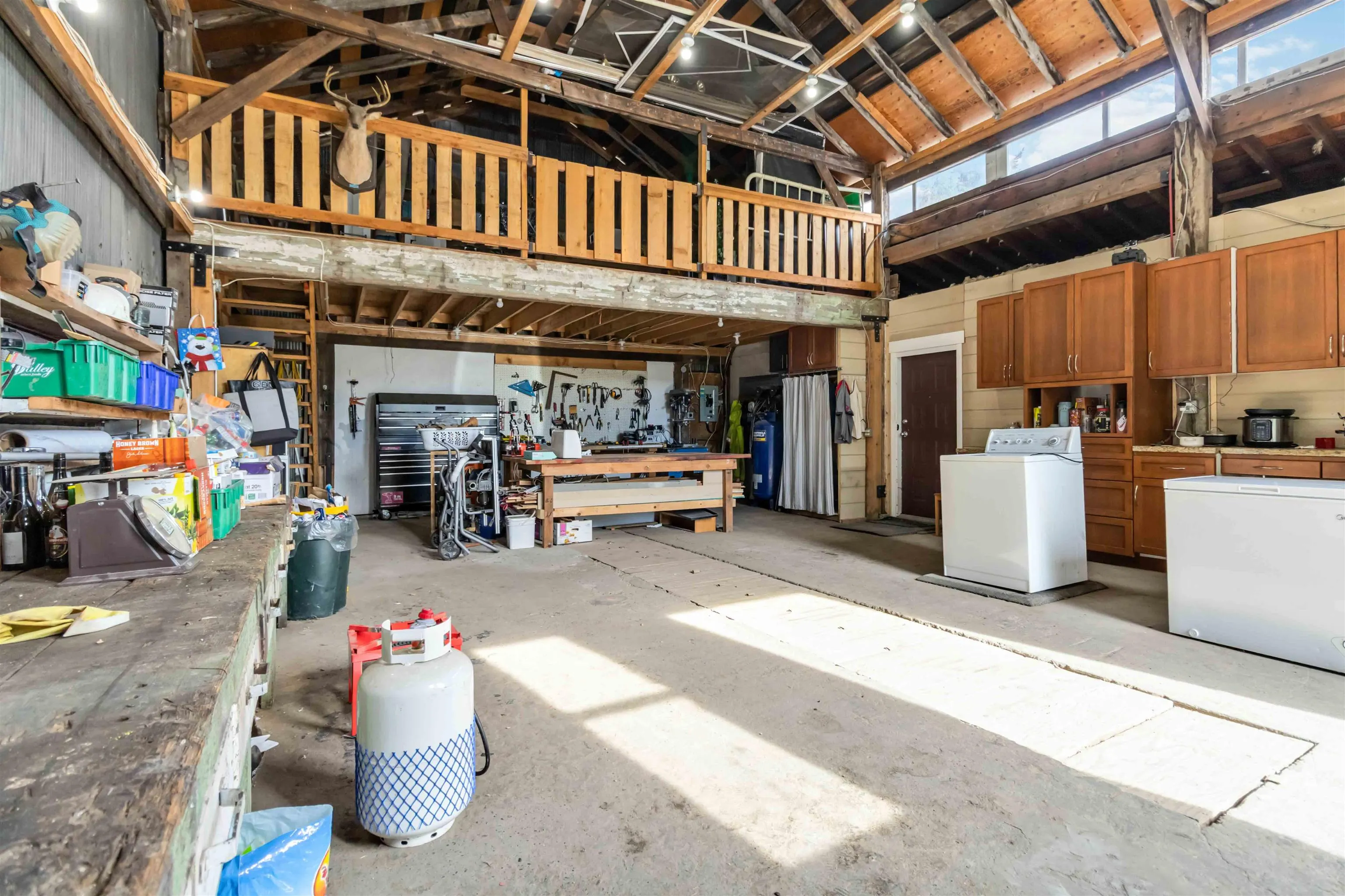 10087 Mountainview Road