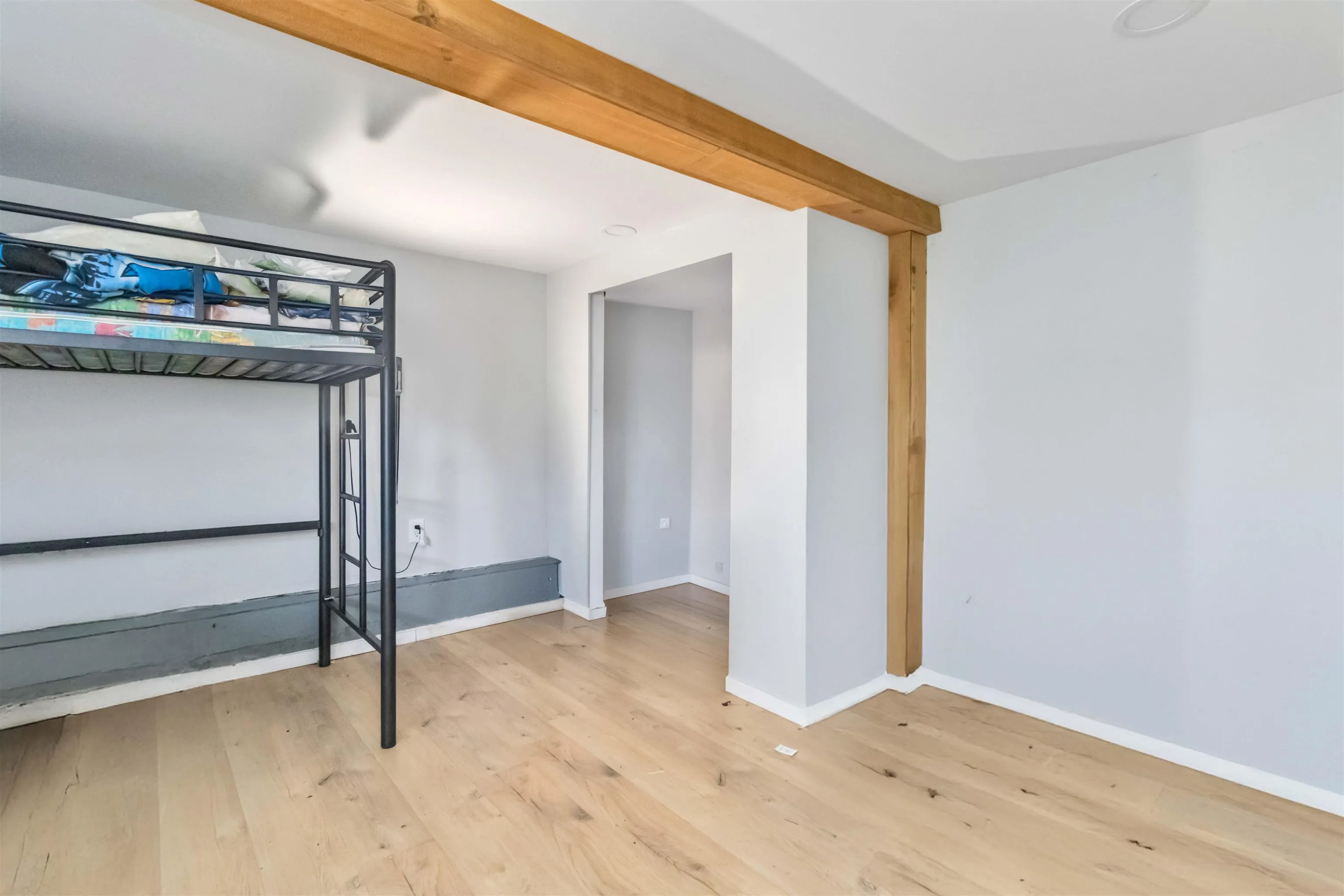 10087 Mountainview Road