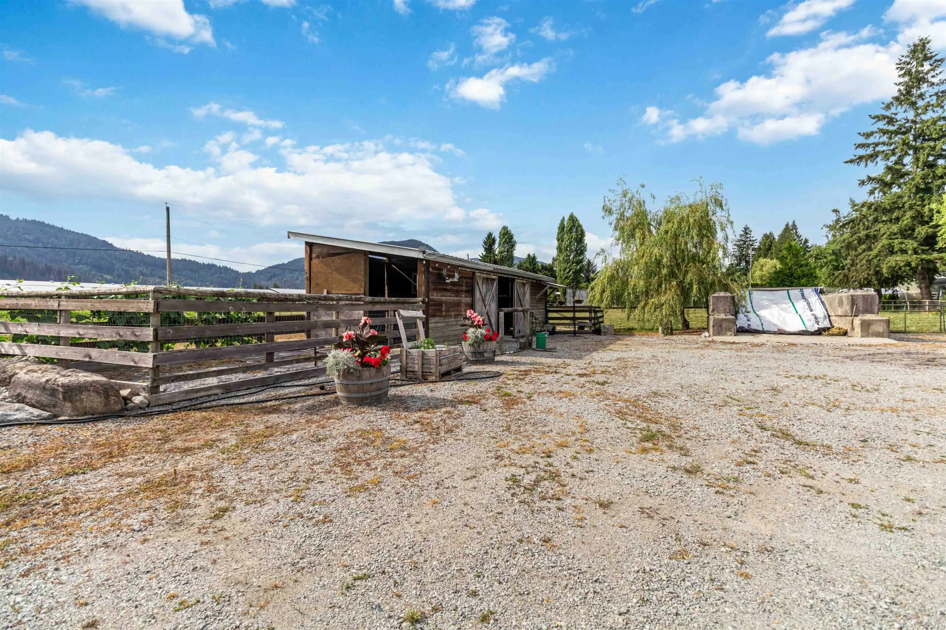 10087 Mountainview Road