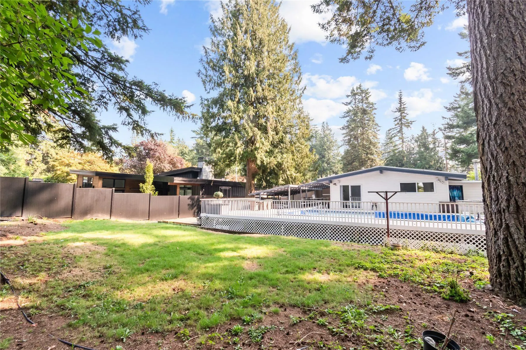34305 Woodbine Crescent