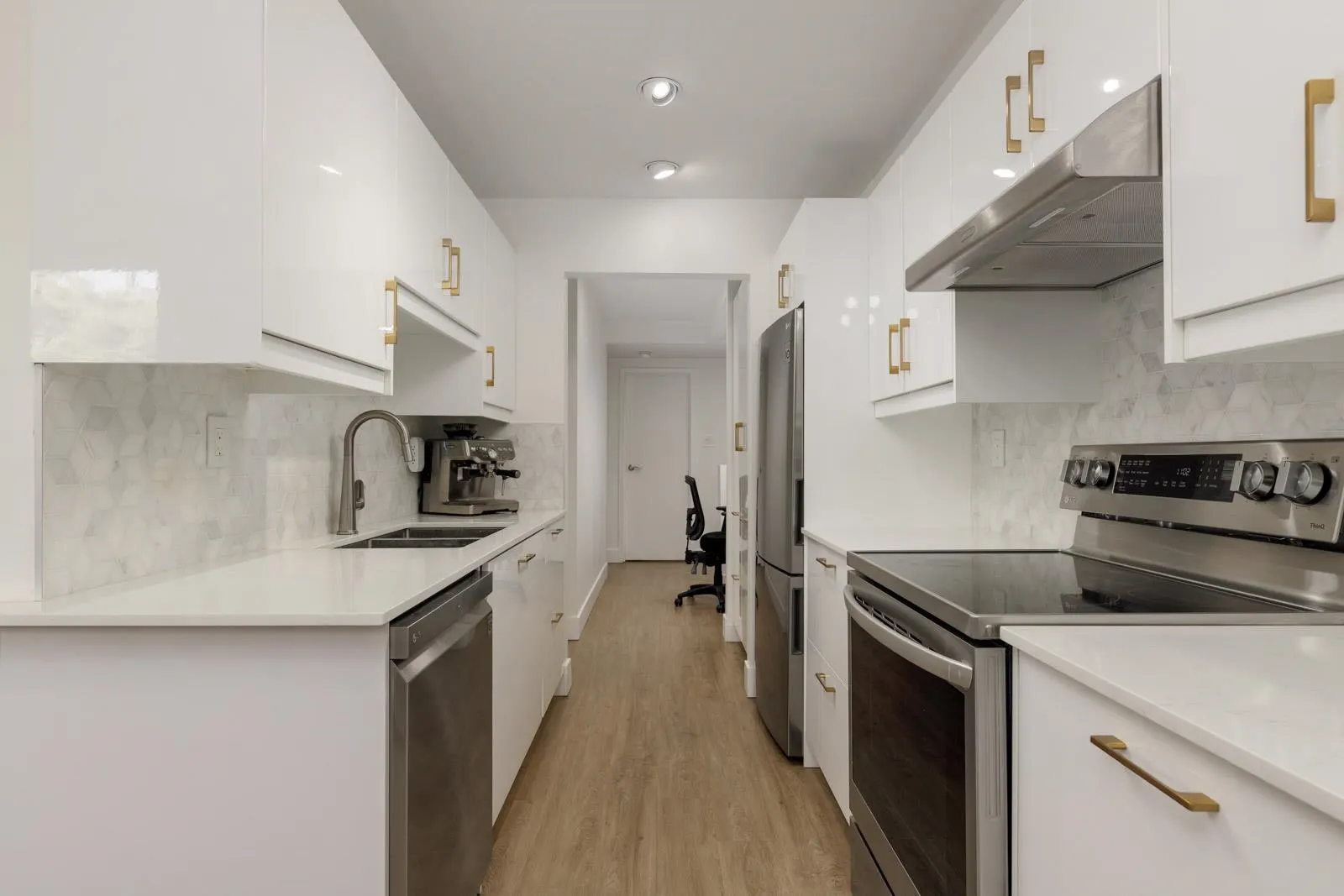 109 3020 Quebec Street