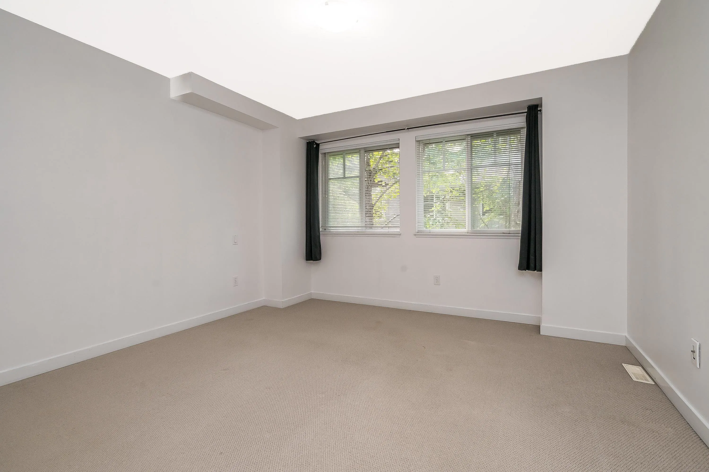#77 12040 68 Avenue