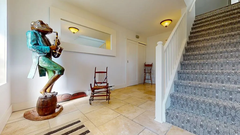 4868 Bluegrouse Drive