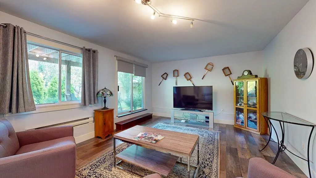4868 Bluegrouse Drive