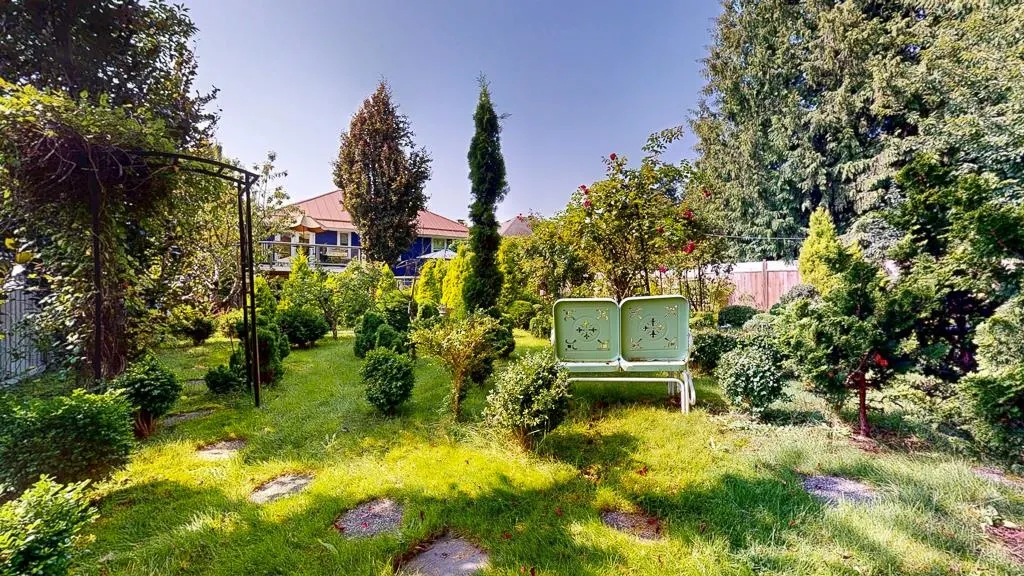 4868 Bluegrouse Drive