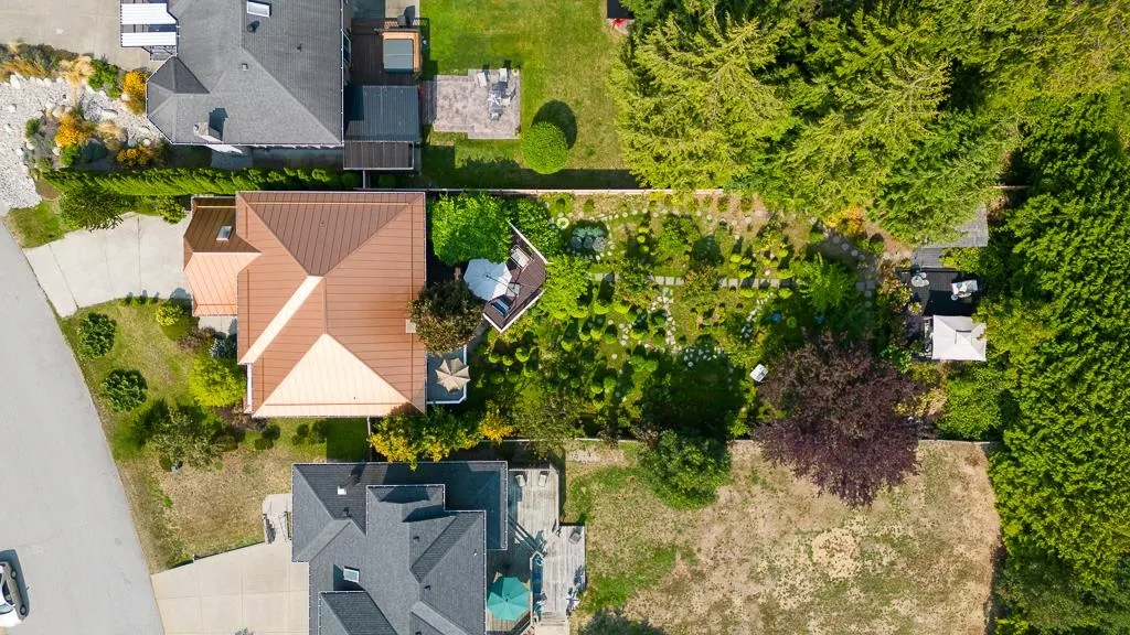4868 Bluegrouse Drive