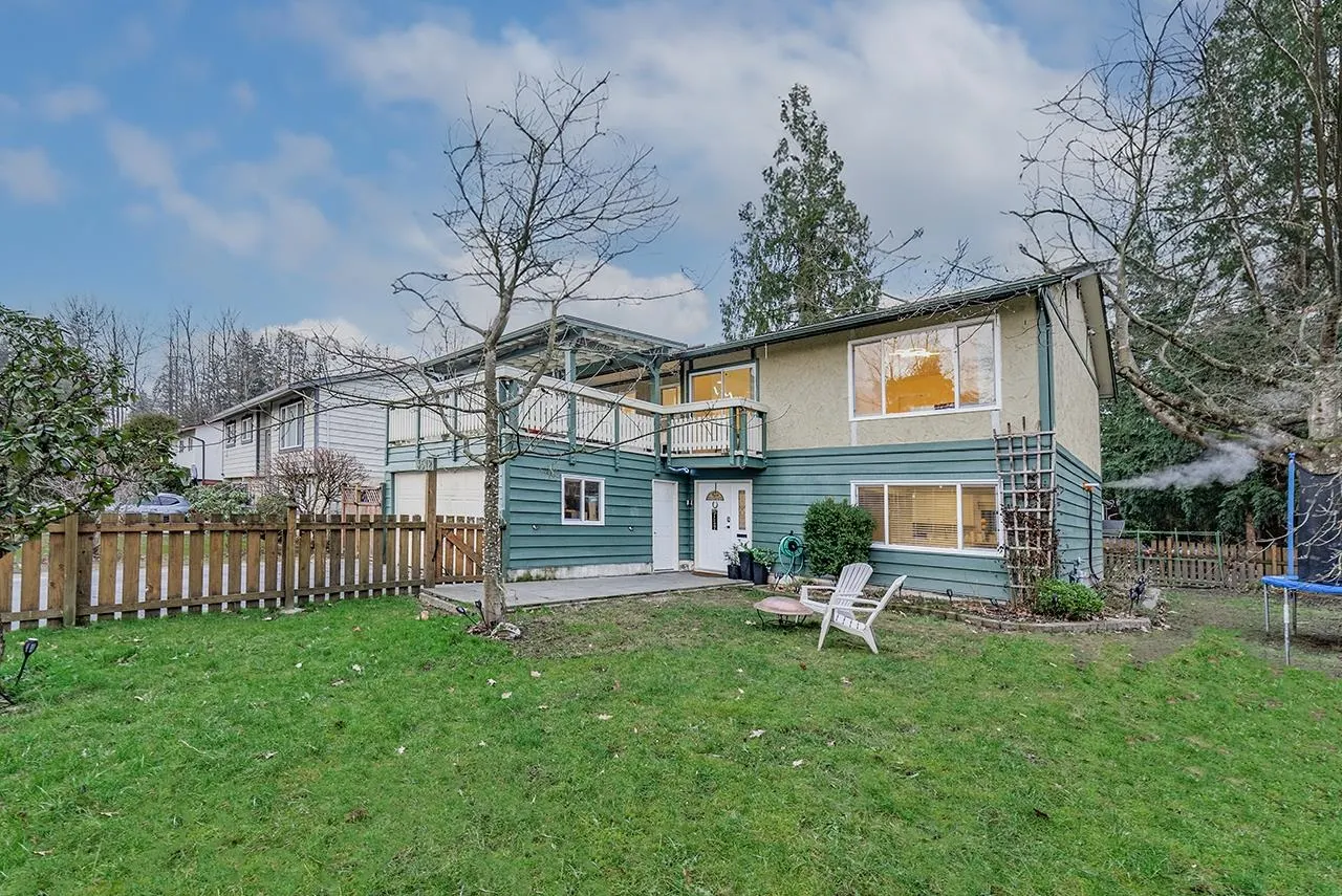 3512 Pearkes Place