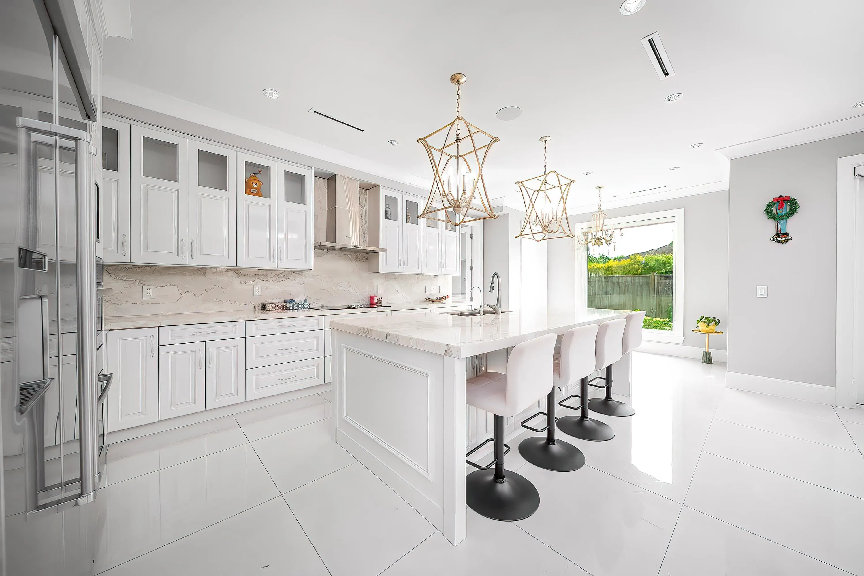 6180 Kalamalka Crescent
