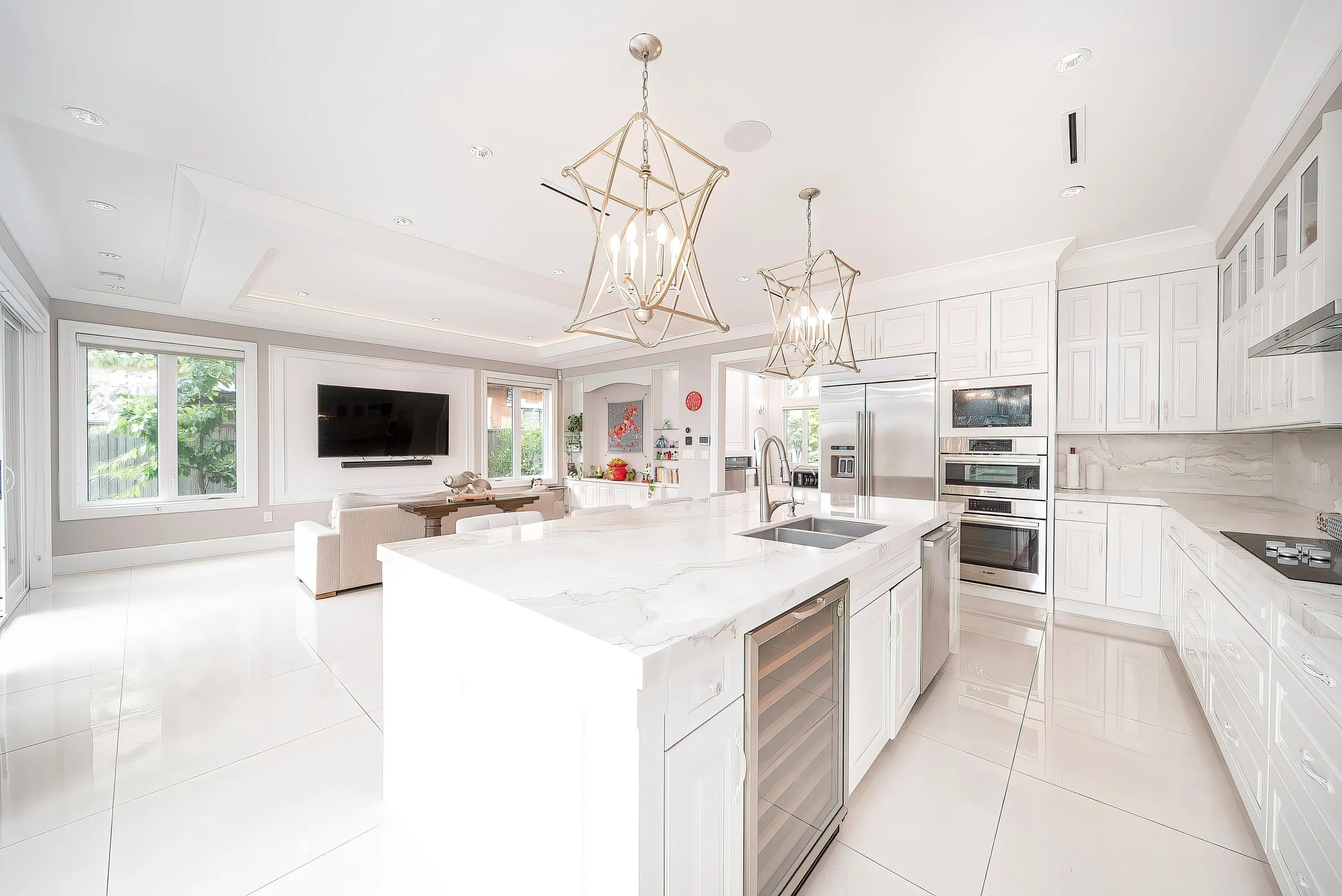 6180 Kalamalka Crescent