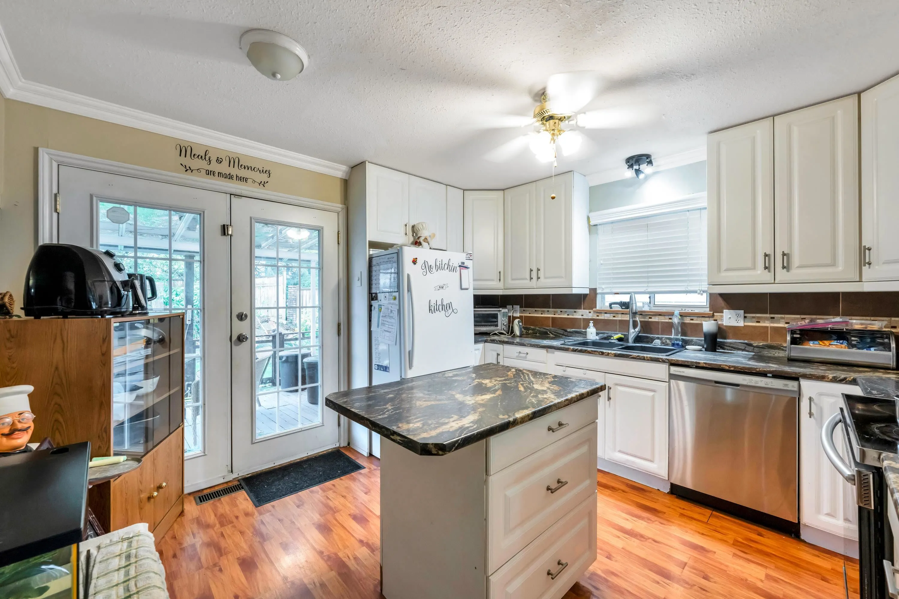 23023 Olund Crescent