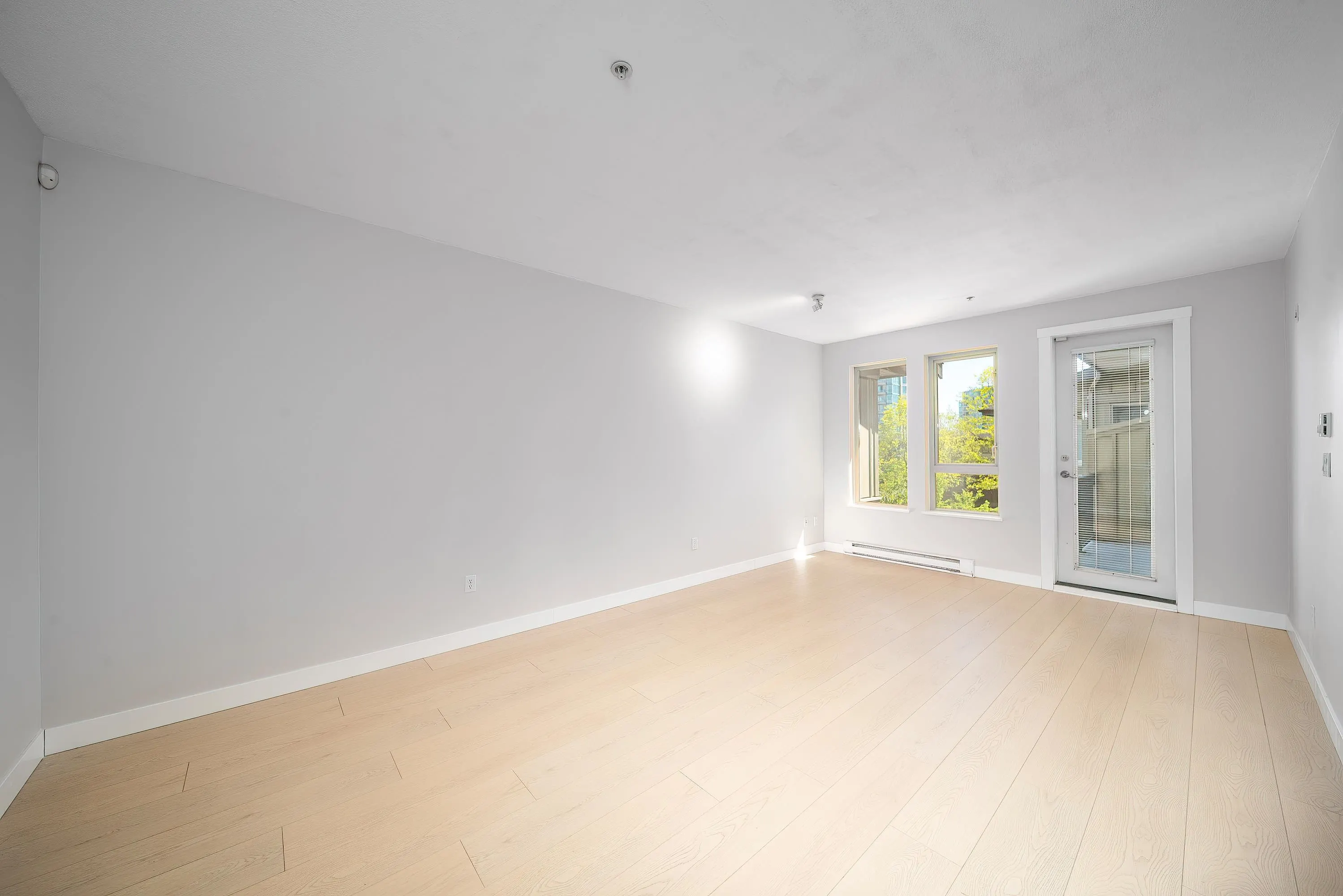 5403 5111 Garden City Road