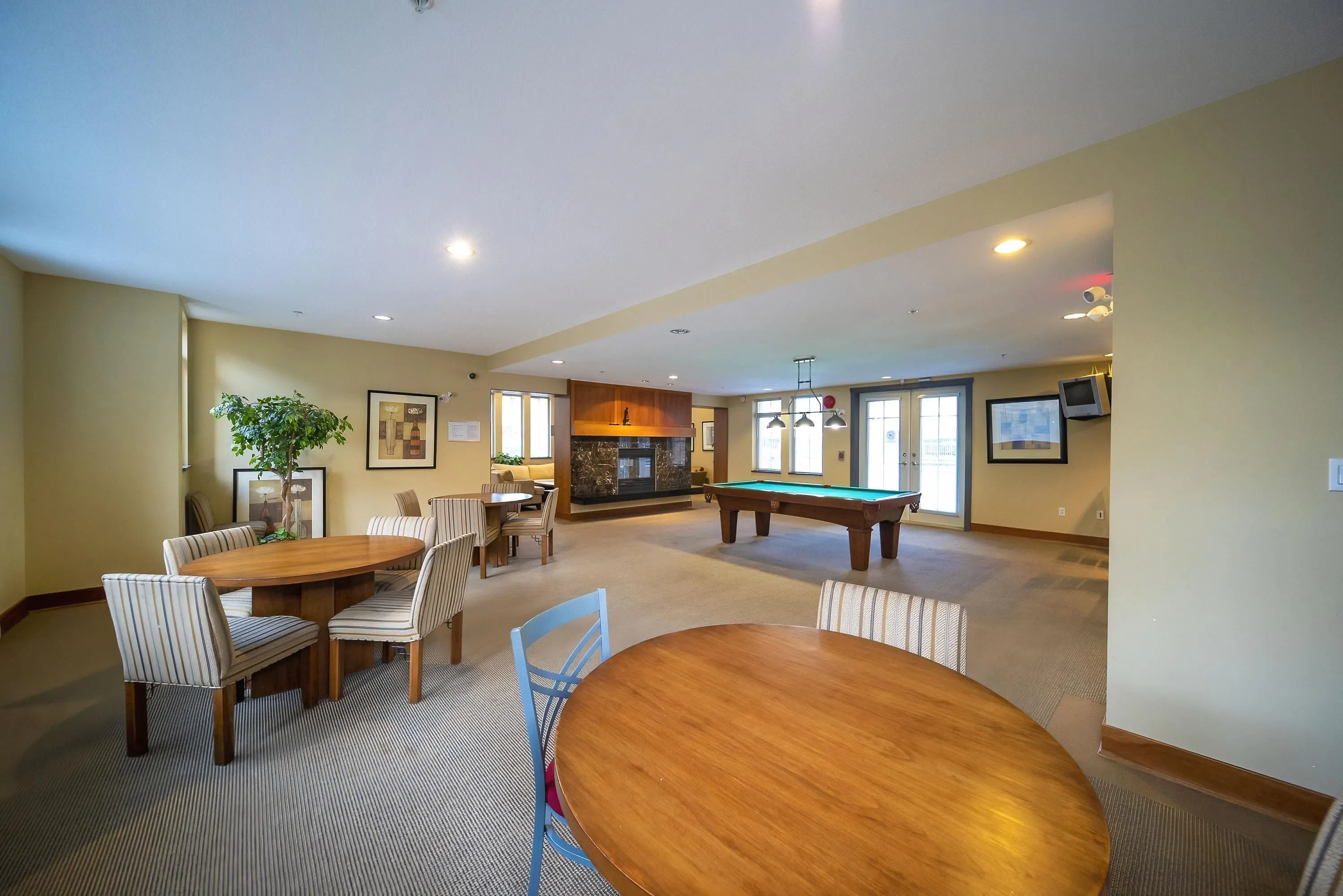 5403 5111 Garden City Road