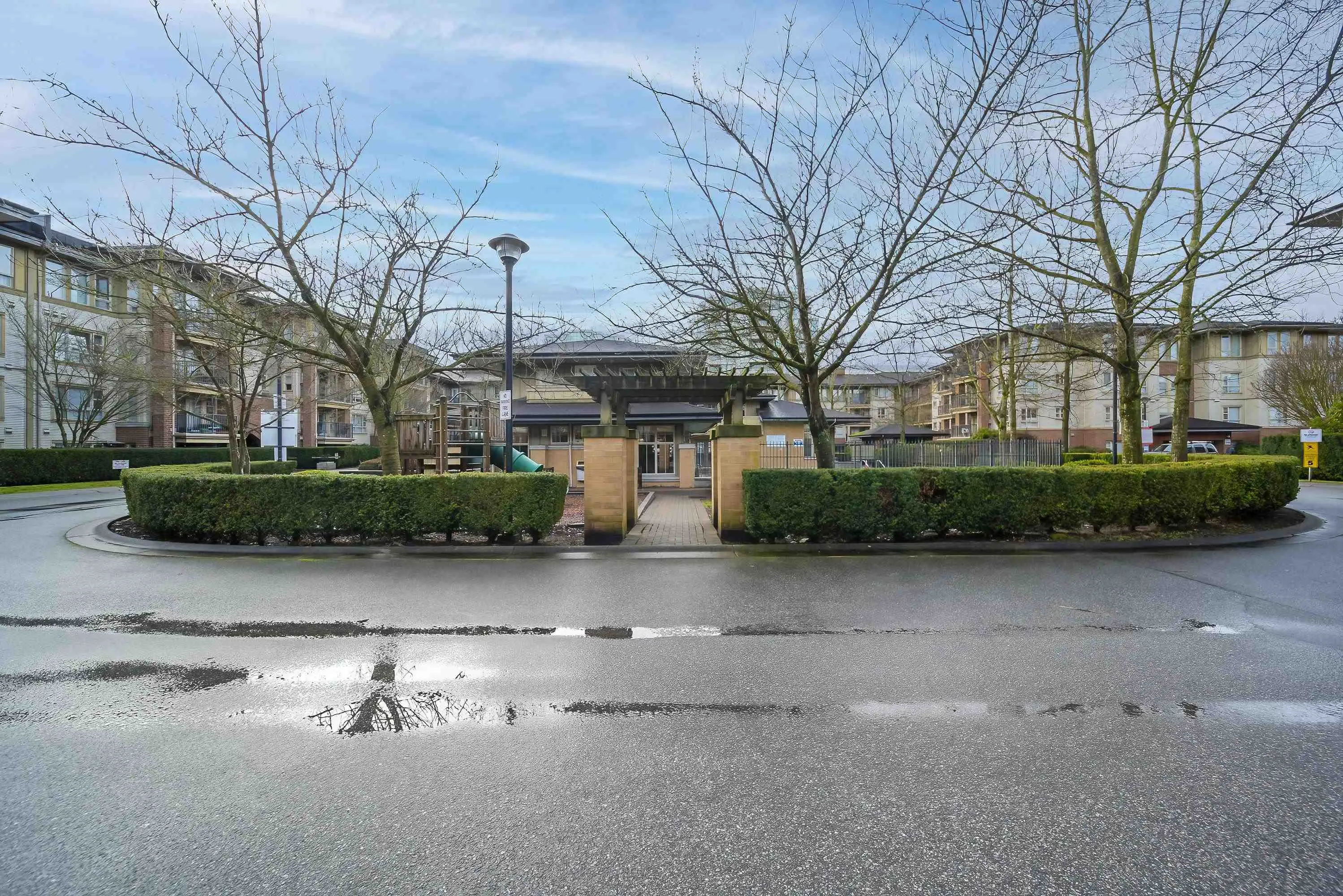 5403 5111 Garden City Road