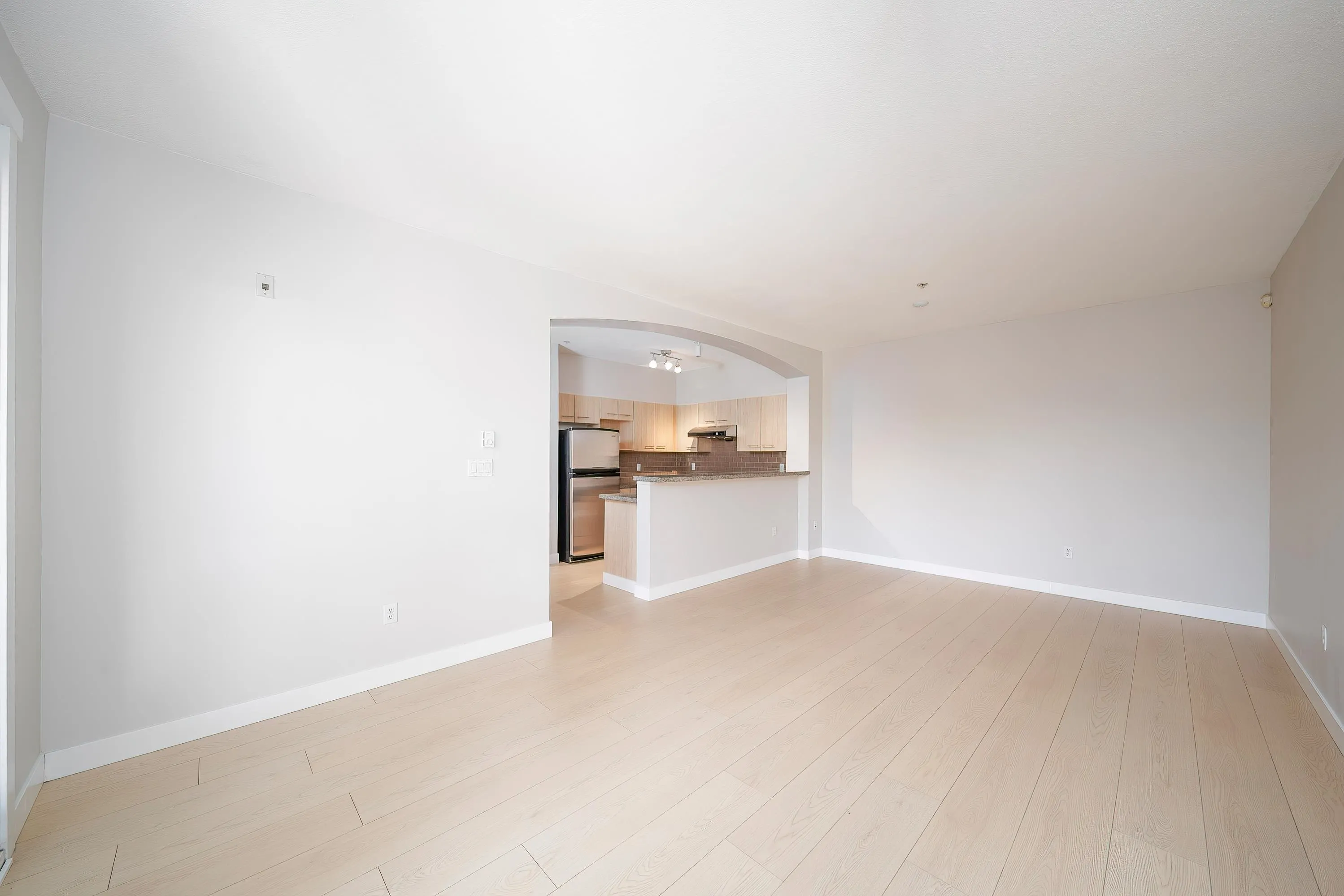 5403 5111 Garden City Road
