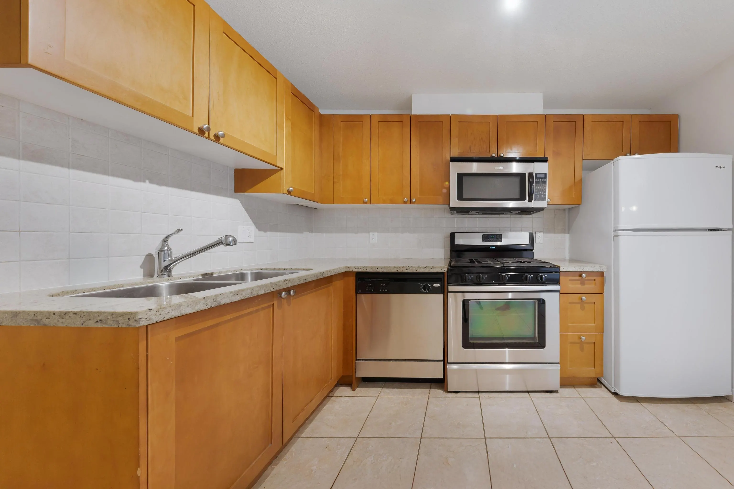 207 2636 E Hastings Street
