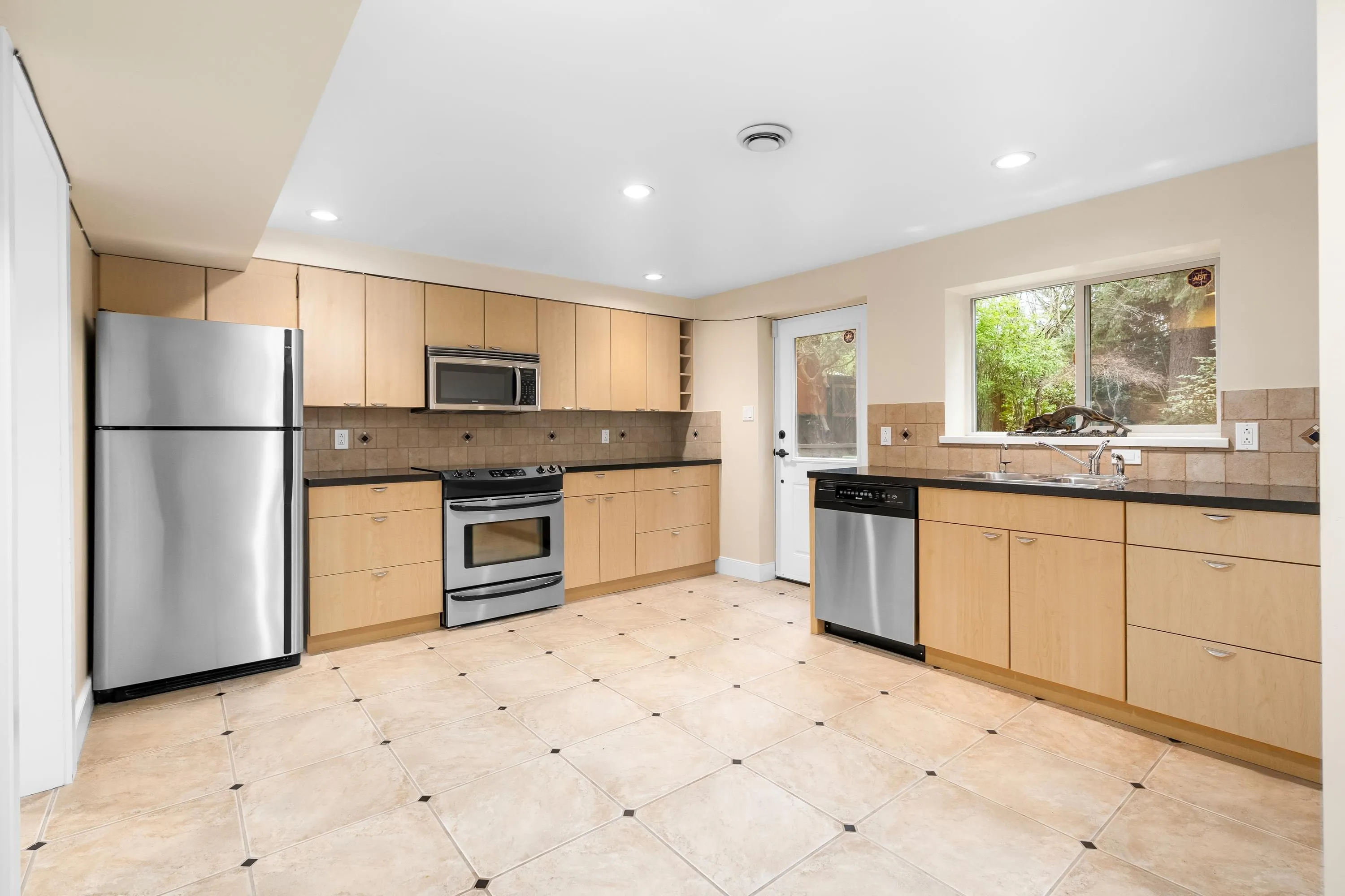 4793 Capilano Road