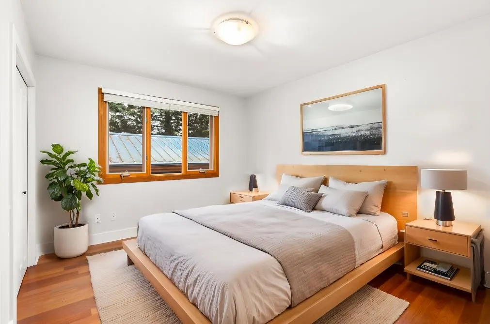 4793 Capilano Road