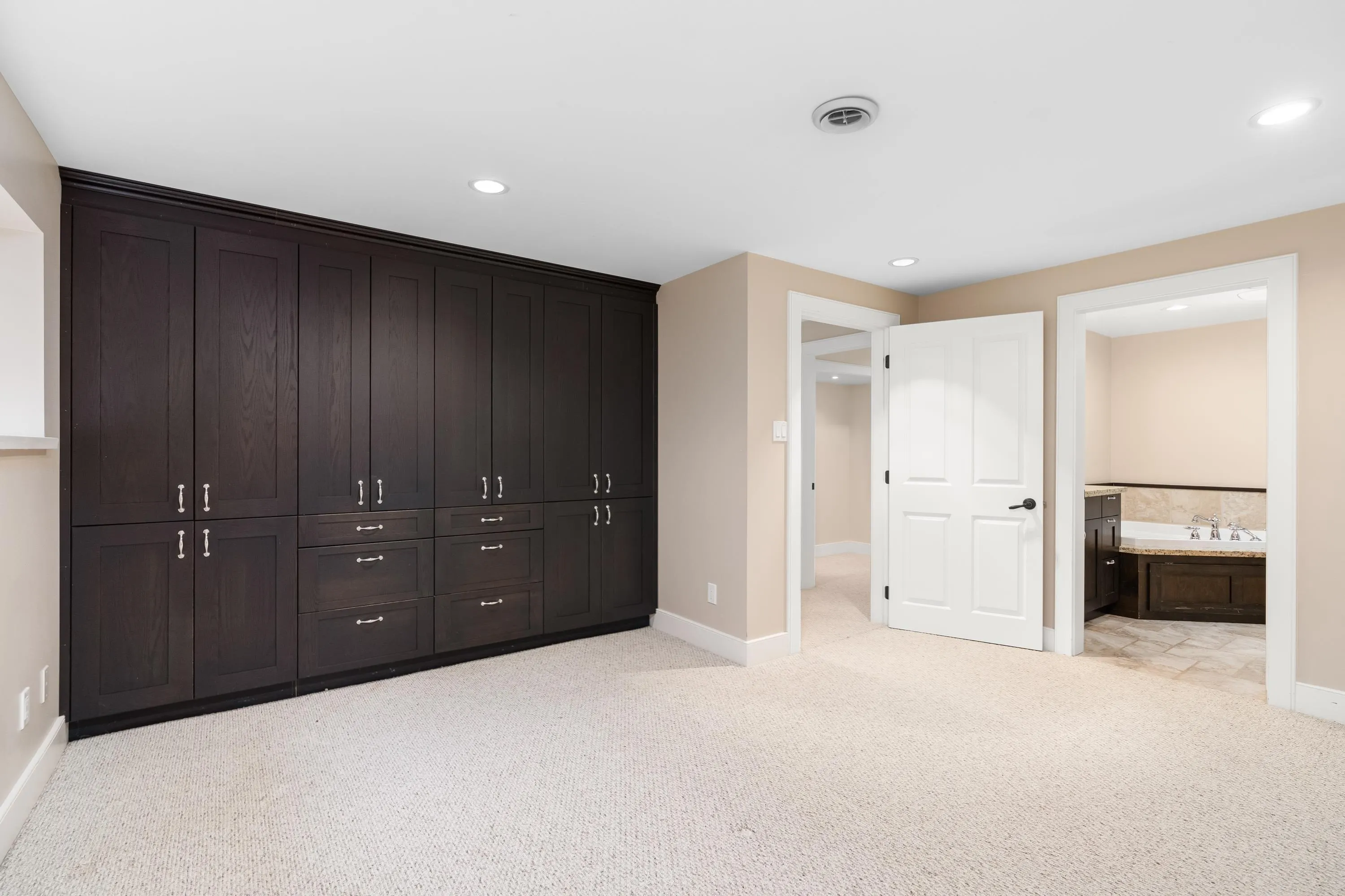 4793 Capilano Road