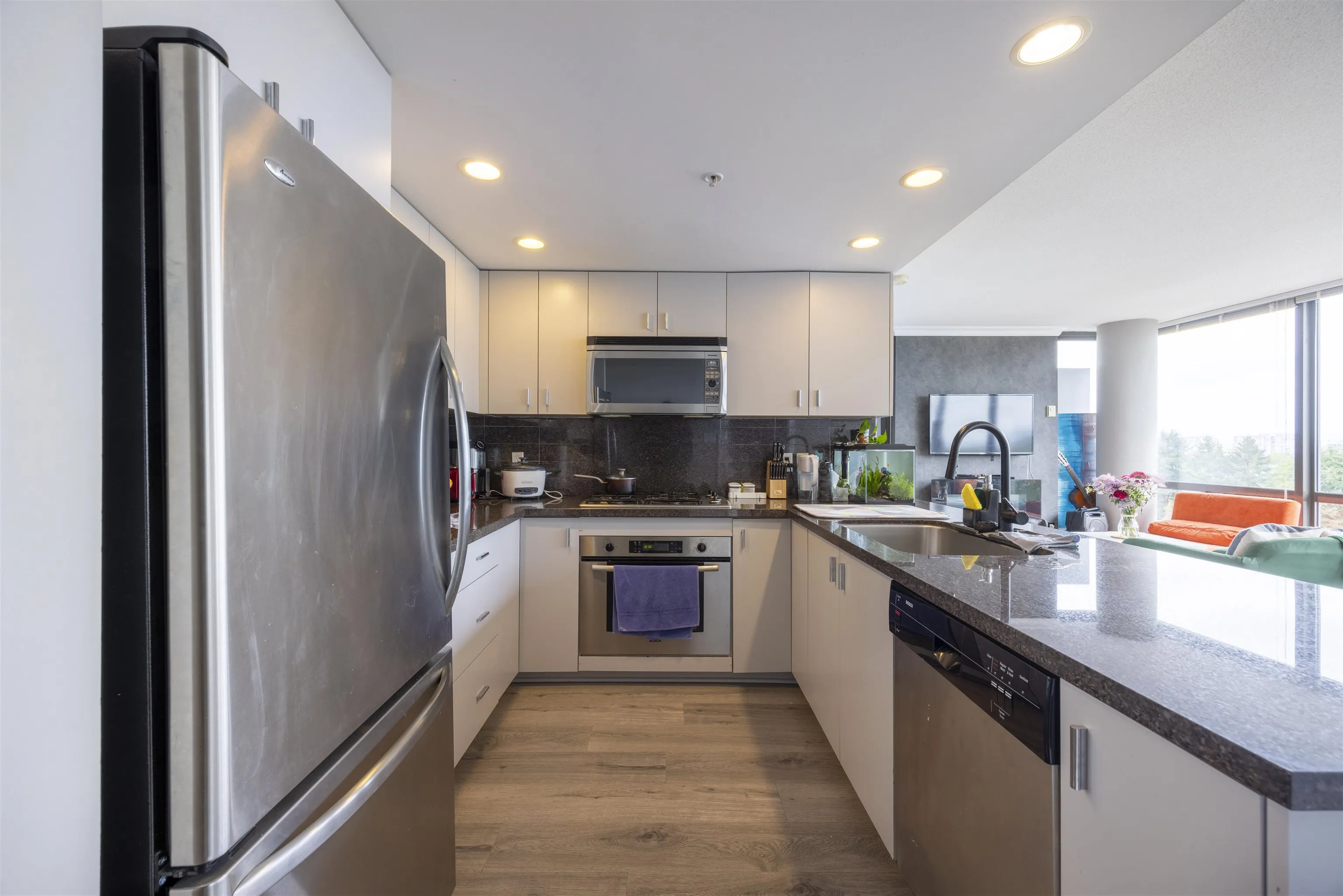 1203 9188 Cook Road