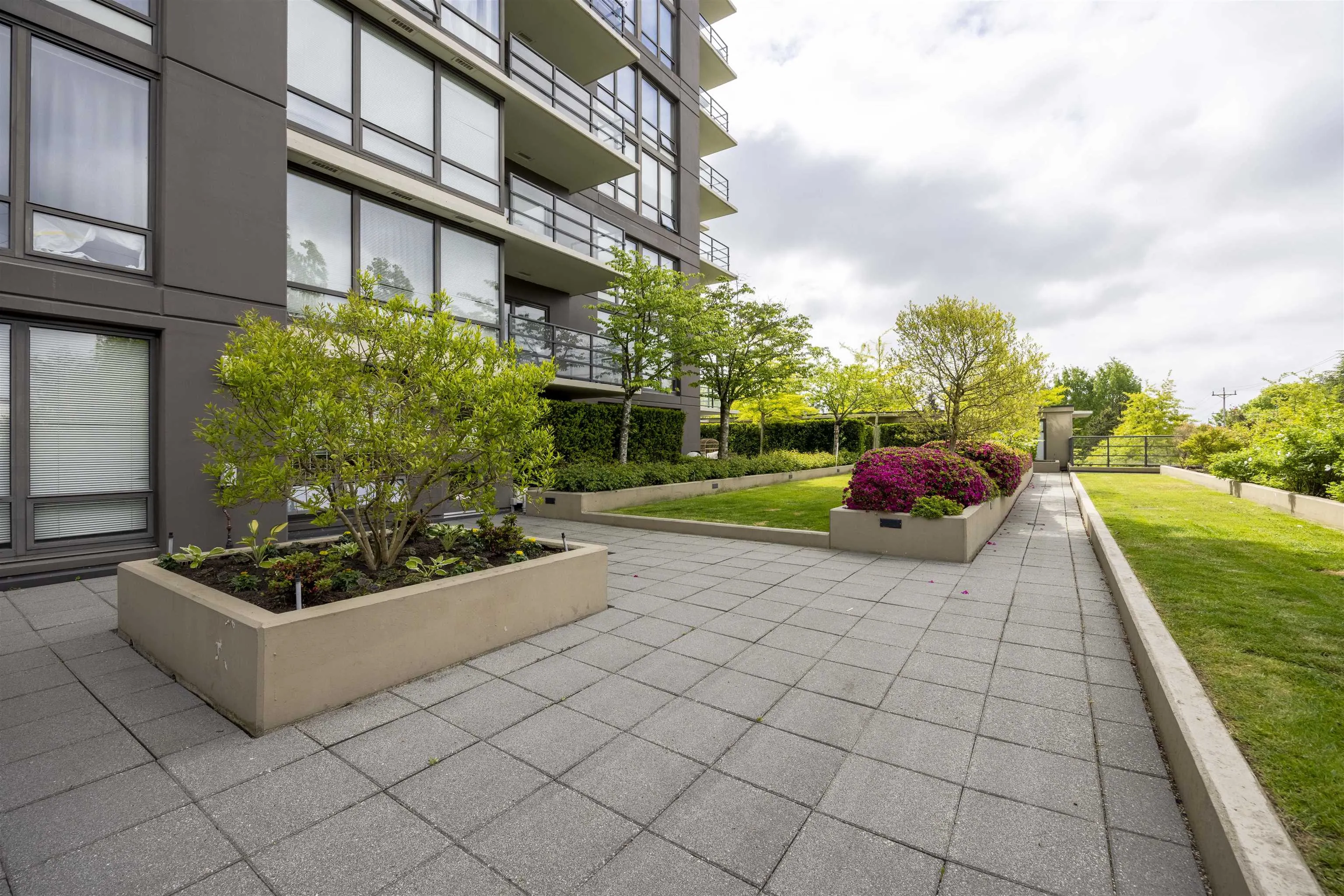 1203 9188 Cook Road