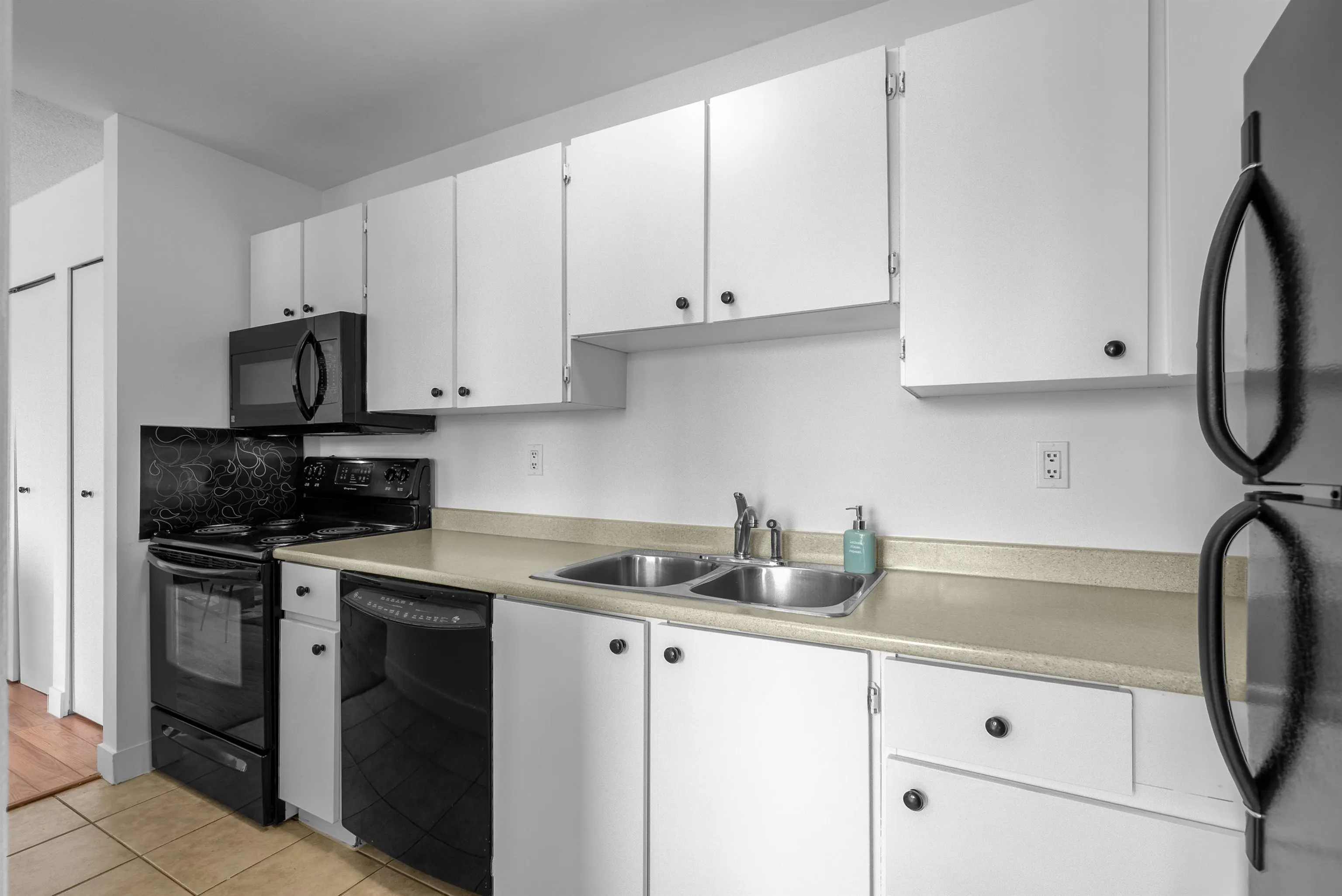 308 5664 200 Street