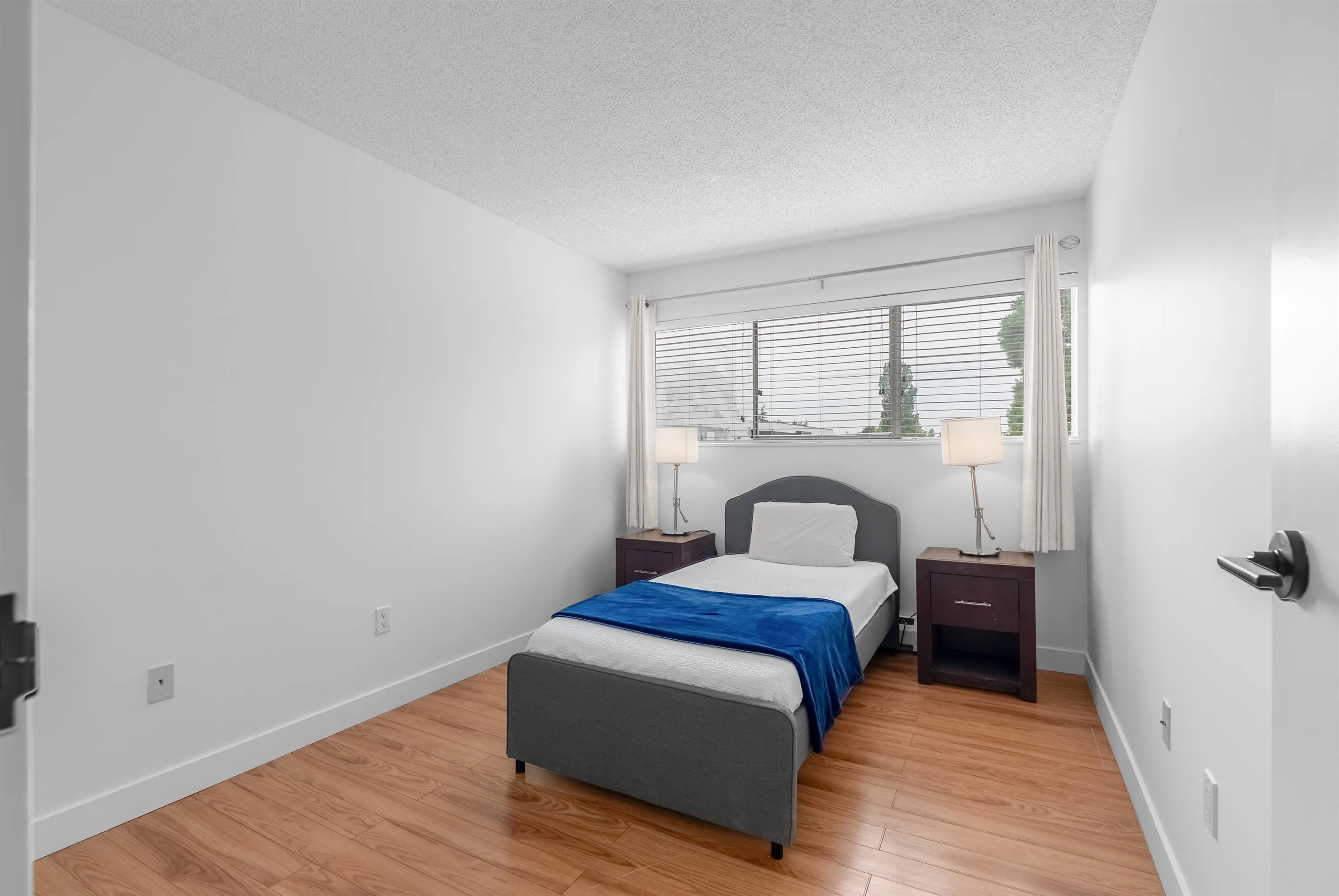 308 5664 200 Street