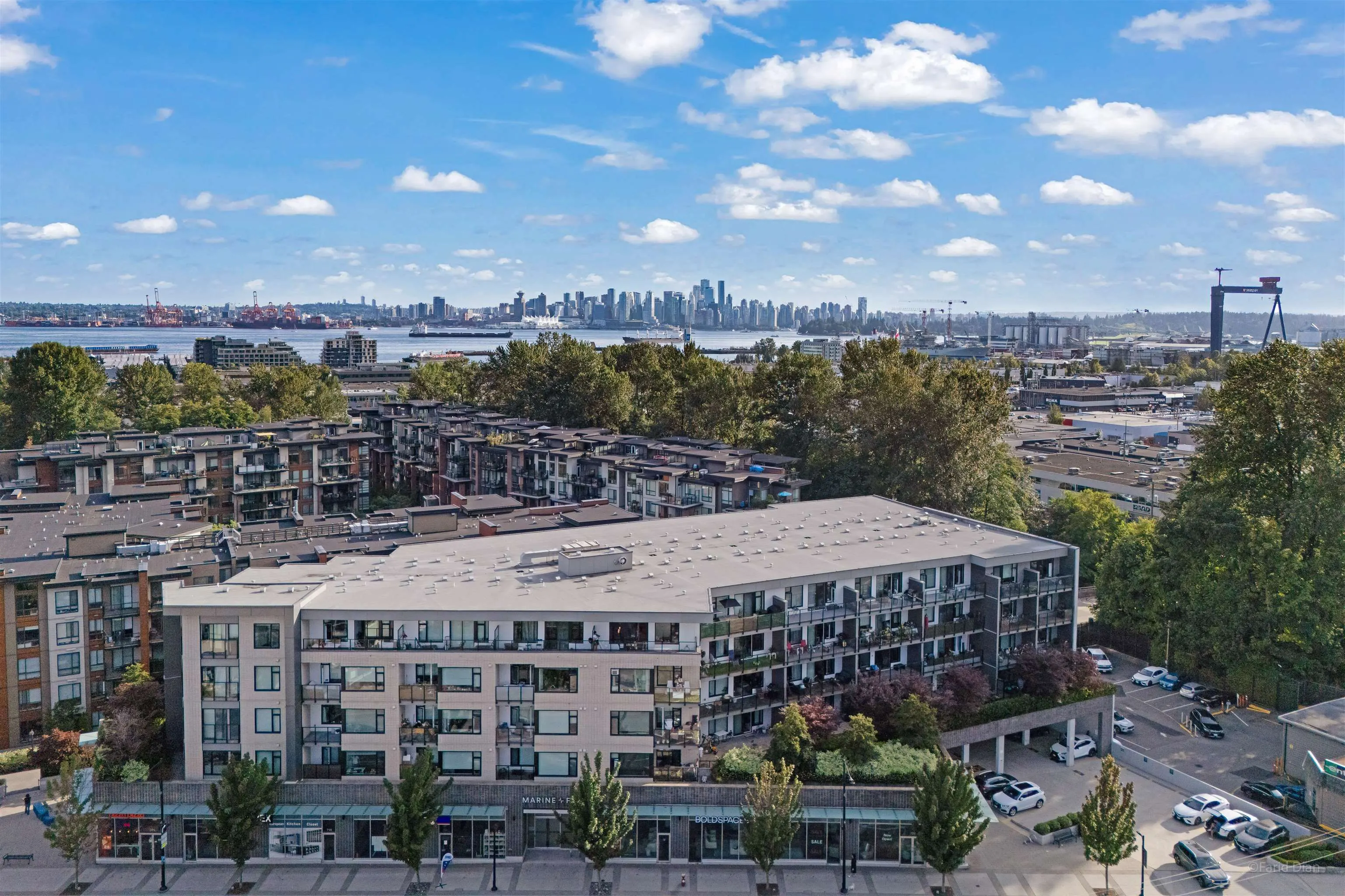 303 725 Marine Drive